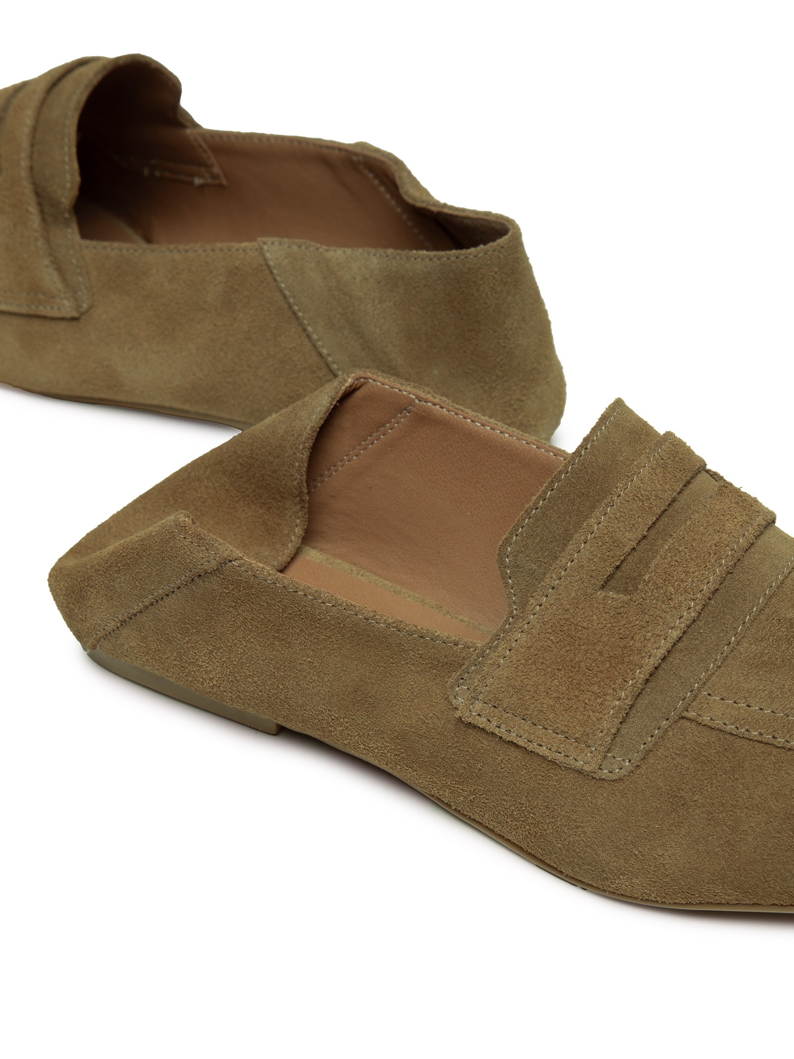 Mocassim Feminino de Camurça 2 Em 1 Bege Basiq