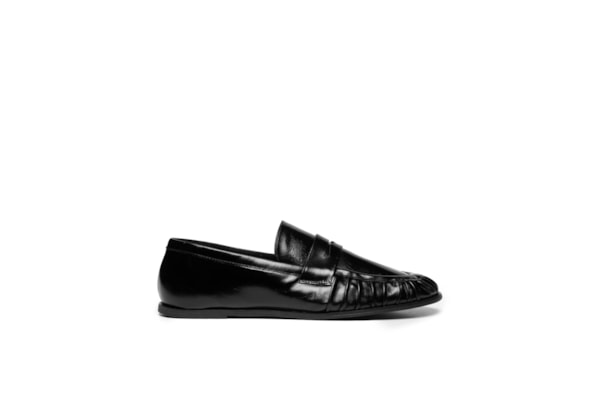 Mocassim Feminino Em Couro - Preto