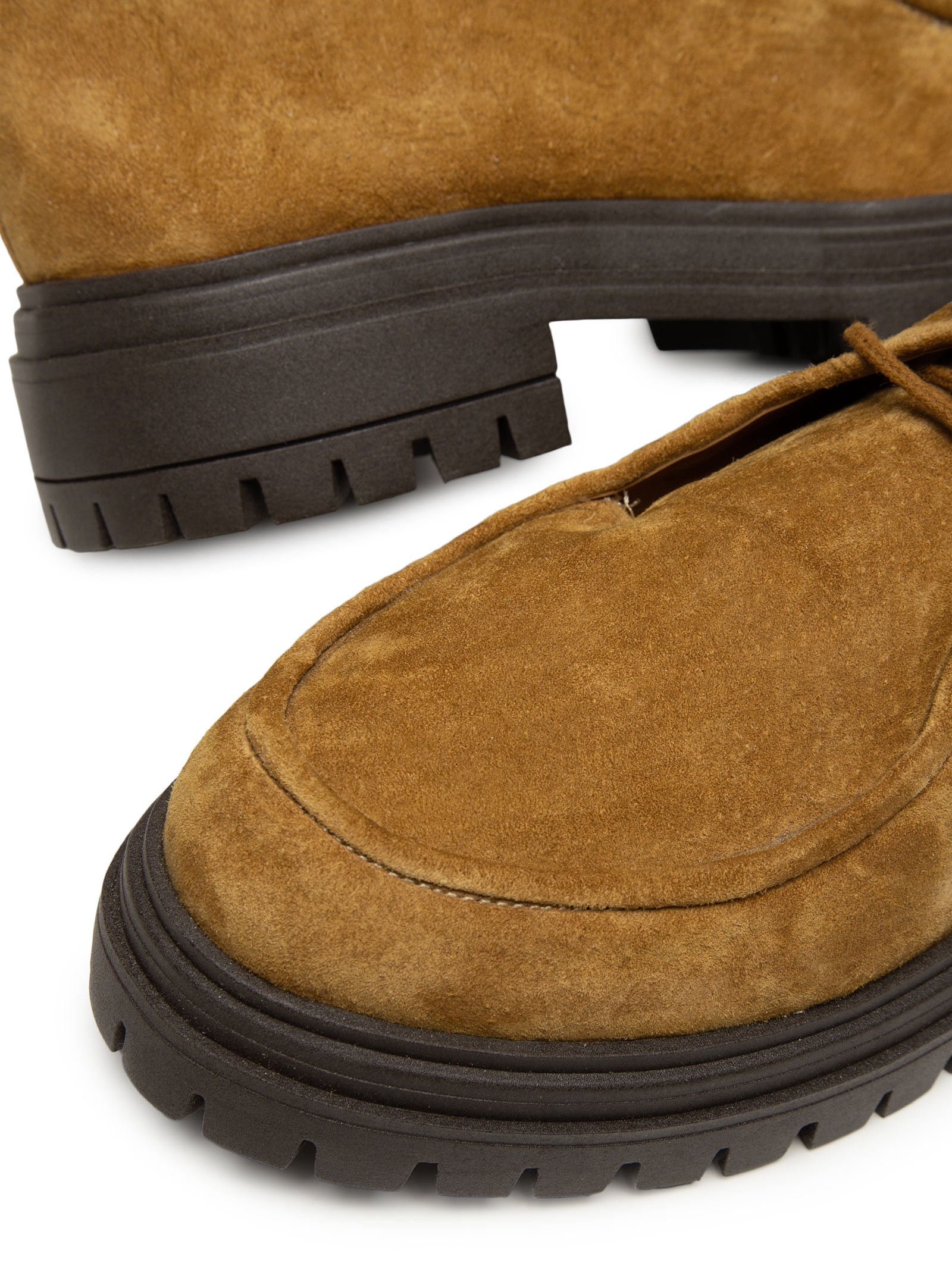 Mocassim Feminino Tratorado Em Couro Camurça Bege Basiq