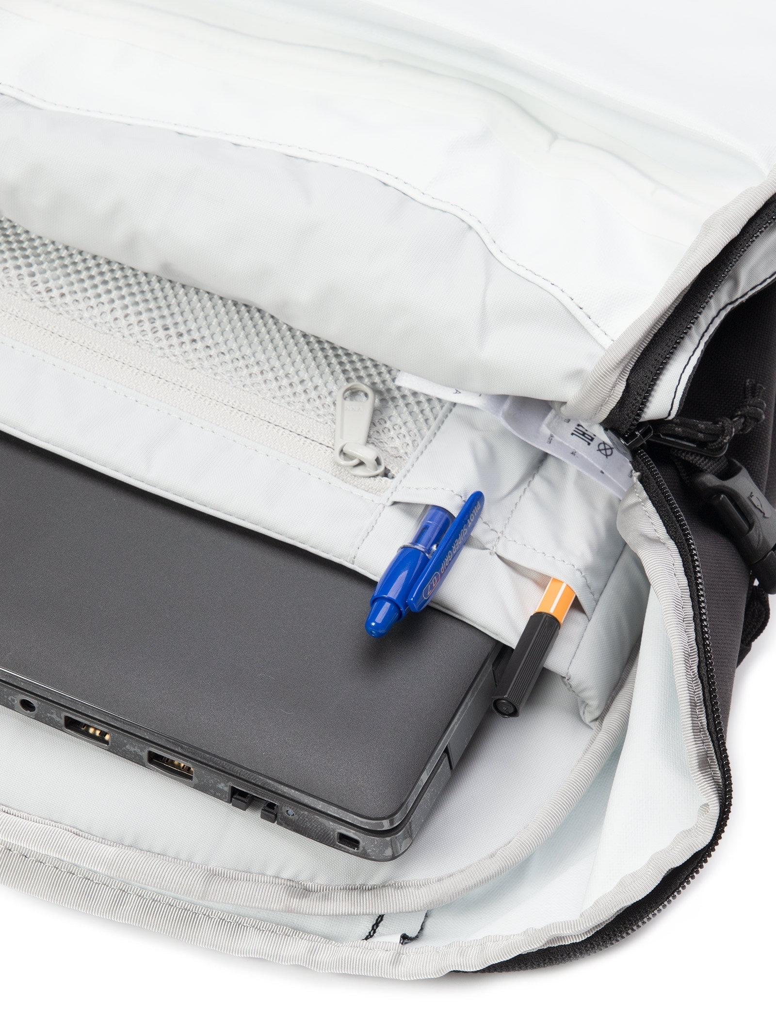 Fjällräven - Mochila Unissex Fjällräven ülvo 23 - Preto