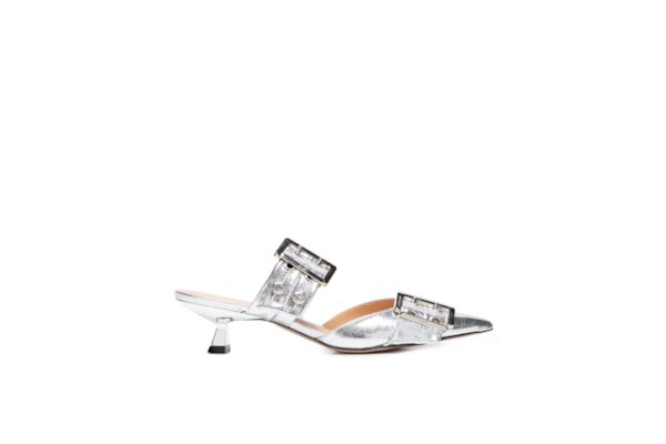 Mule De Salto Baixo Em Couro Com Maxi Fivelas - Prata