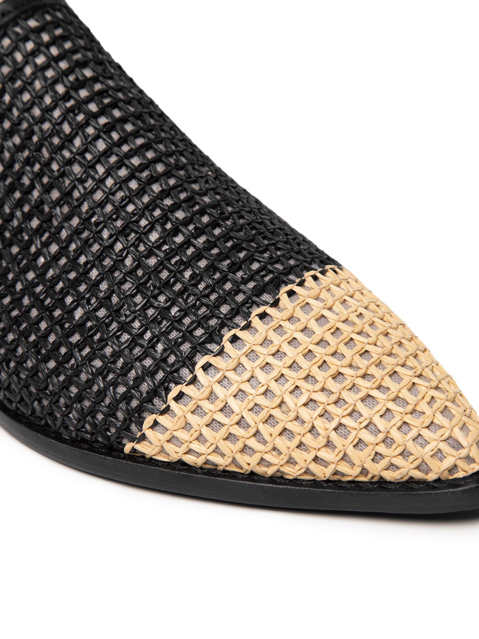 Mule Feminina Baboouche Rafia Bicolor Preto Osklen