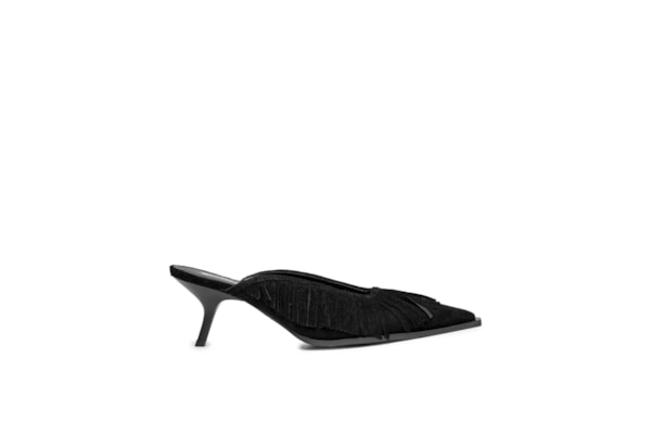 Mule Feminino Bico Fino E Franjas Em Couro - Preto