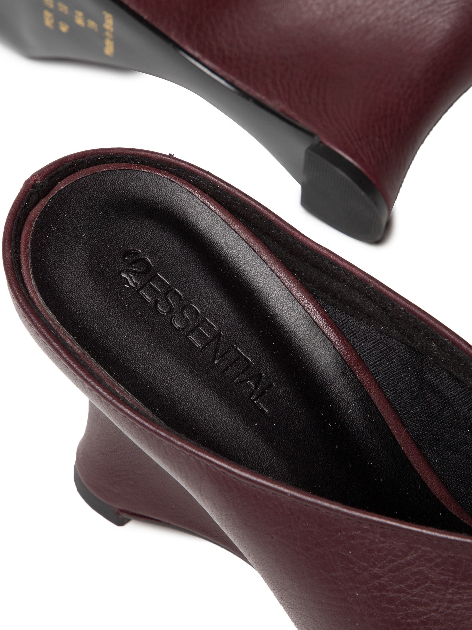 Mule Feminino Bico Fino em Couro Vermelho '2Essential