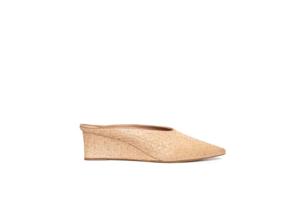 Mule Feminino Bico Fino Em Palha - Bege