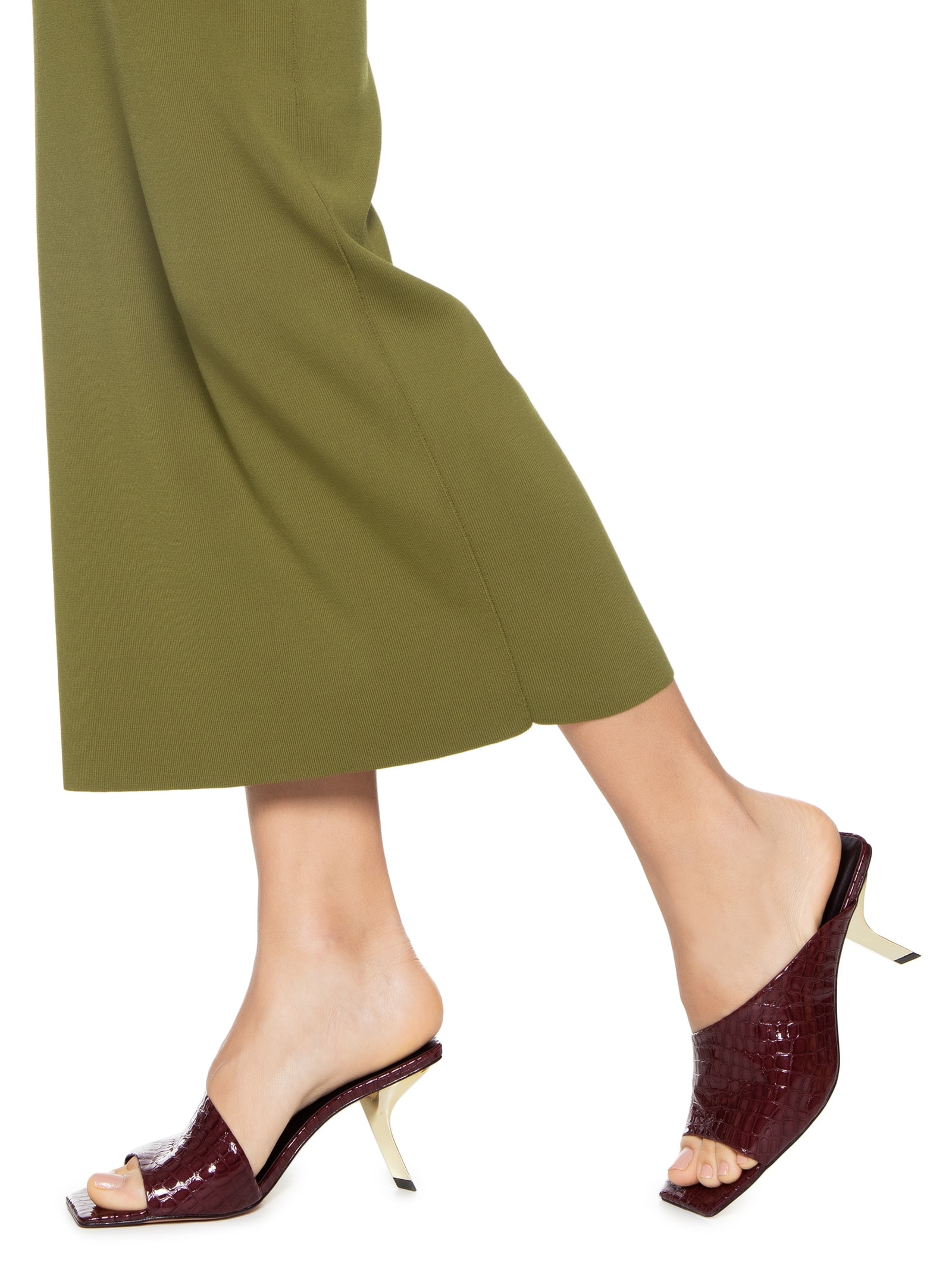 Mule Feminino Em Couro Salto Vinho '2Essential