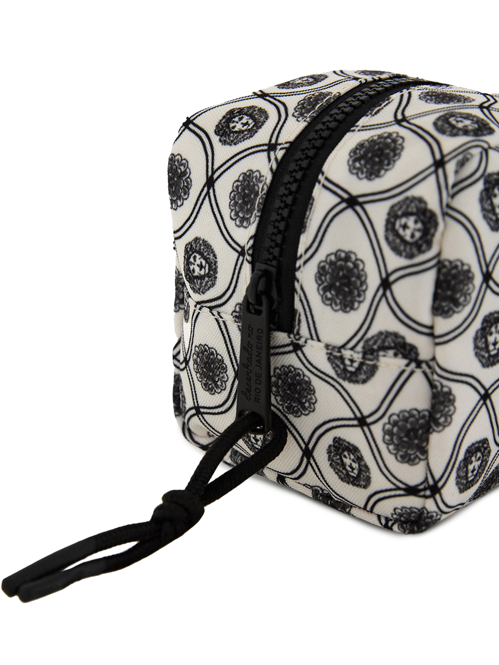 Necessaire Feminina  Cacúla Padrão Leão Branco Farm Etc + Matte Leão