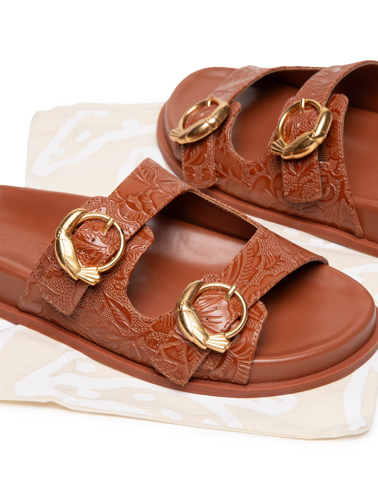 Papete Feminina Vache Marrom Farm Rio