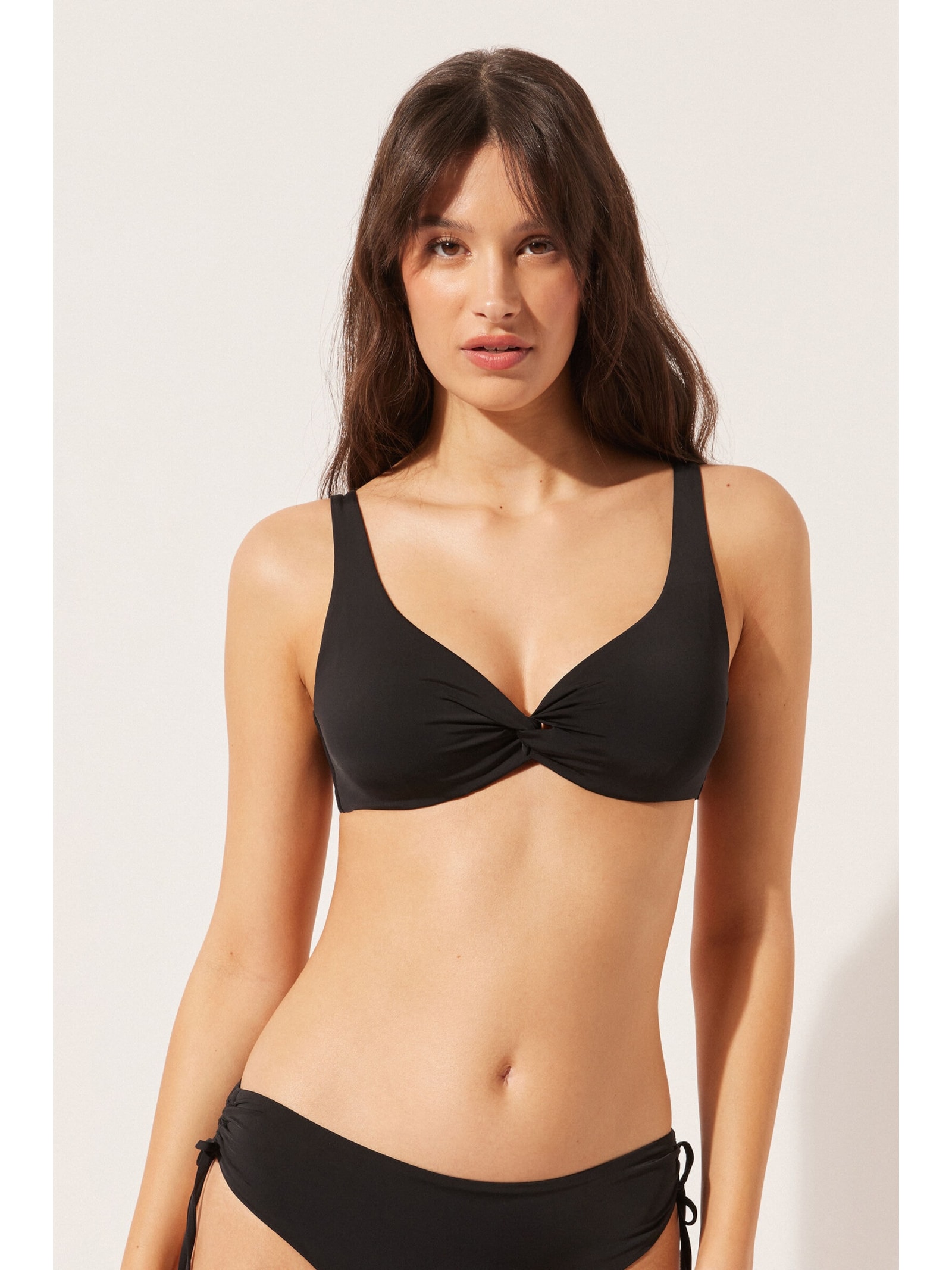 Parte De Cima De Biquíni Balconette Indonésia Preto Calzedonia