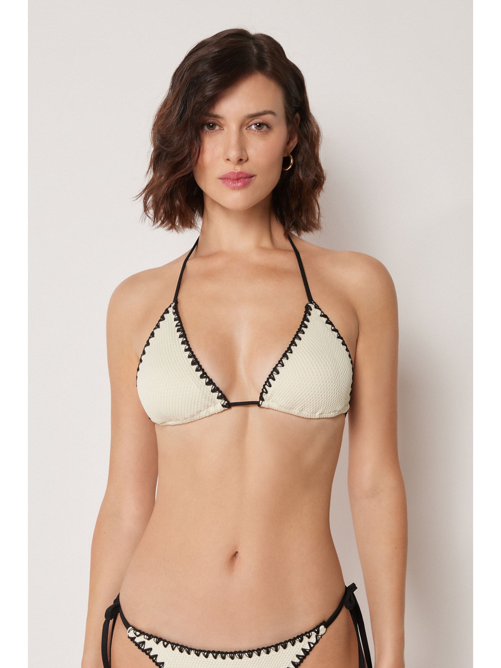 Parte De Cima De Biquíni Cortininha Bicolor Embroidery Off-White Calzedonia