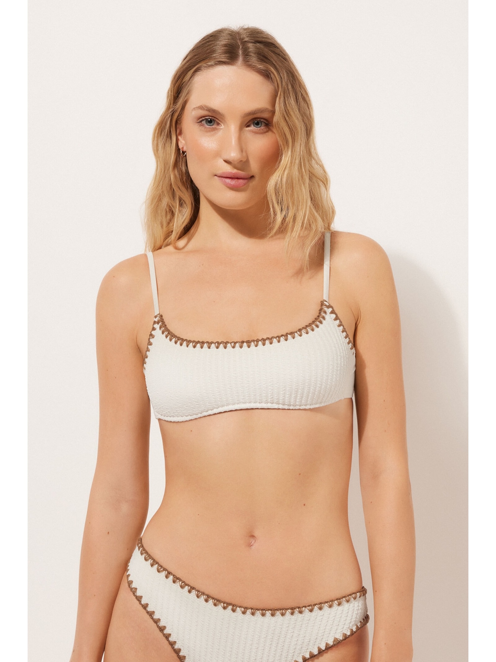 Parte De Cima De Biquíni Estilo Top Bicolor Off-White Calzedonia