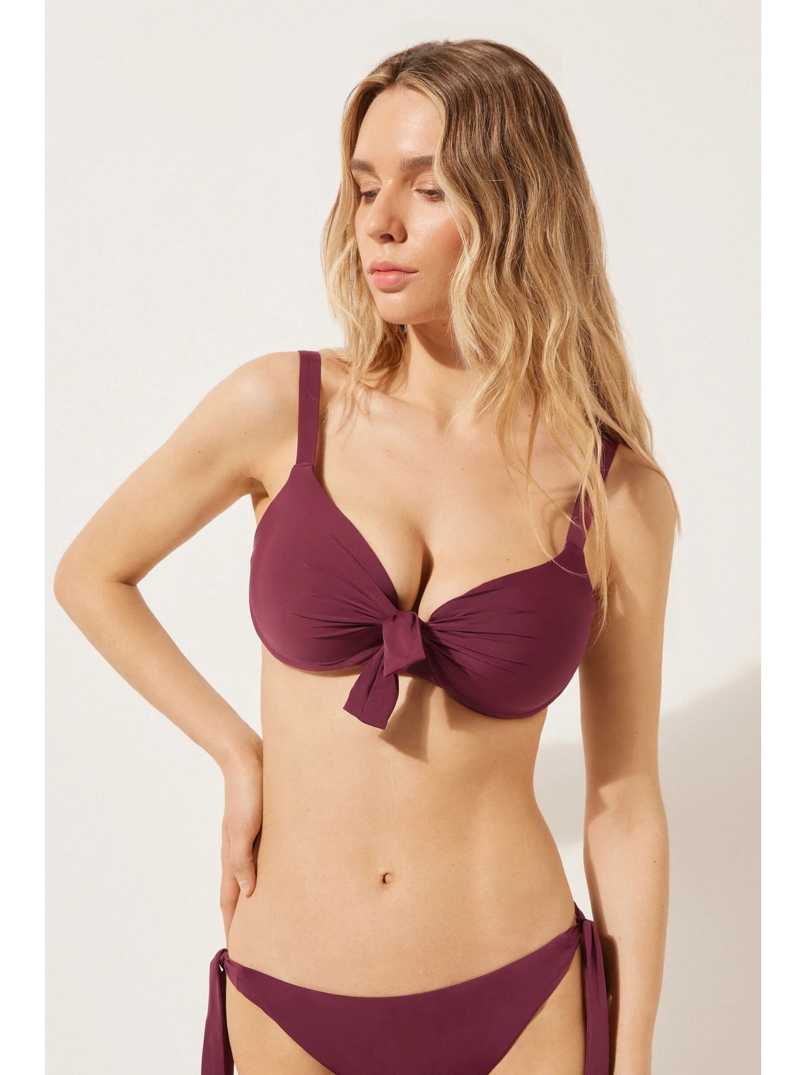 Parte De Cima De Biquíni Push-Up Indonésia Bordô Calzedonia