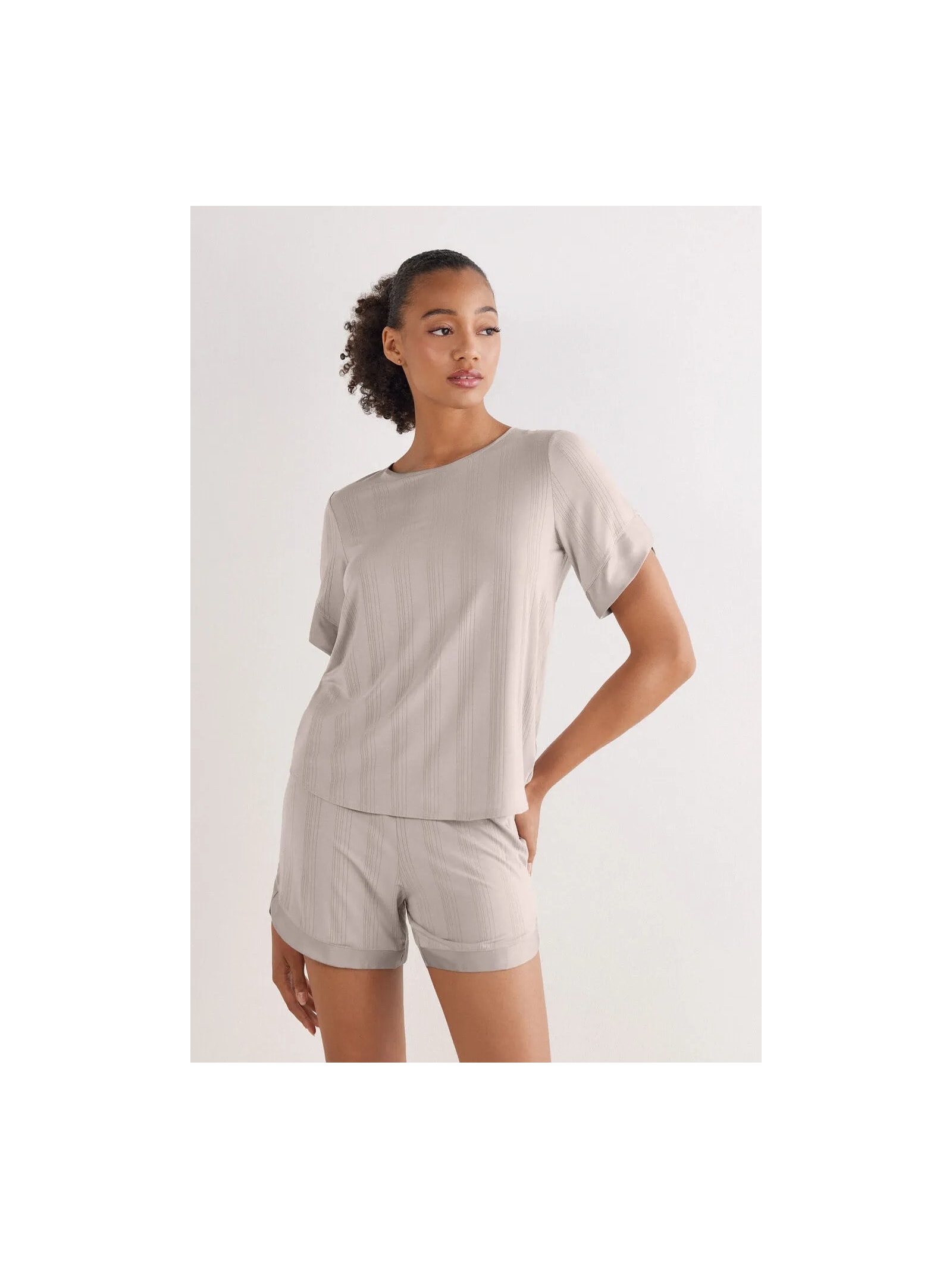 Pijama Curto Delicate Alchemy Em Modal Beige Intimissimi