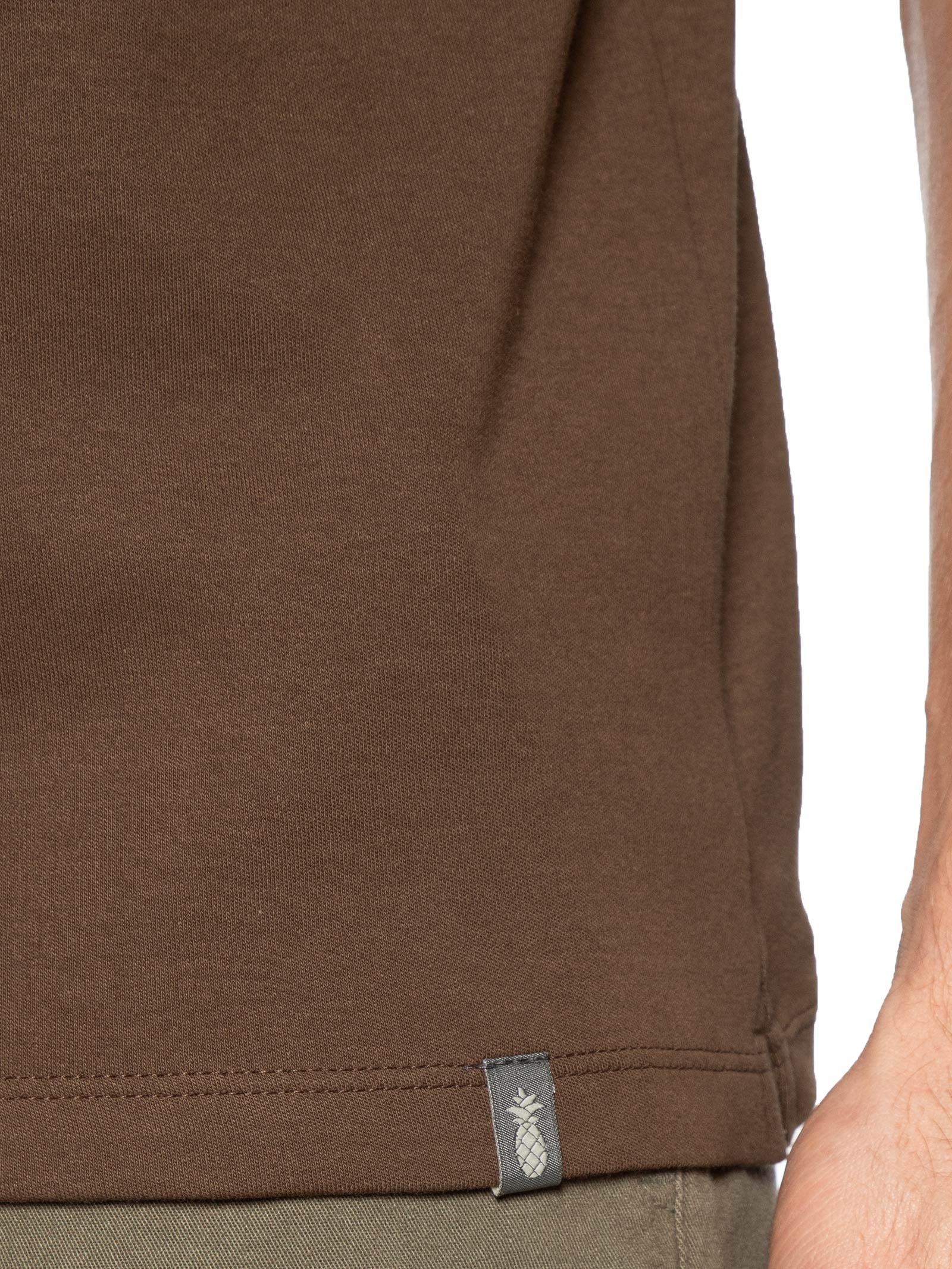 Polo Masculina Básica Em Algodão Egípcio Suedine Marrom Pineapple