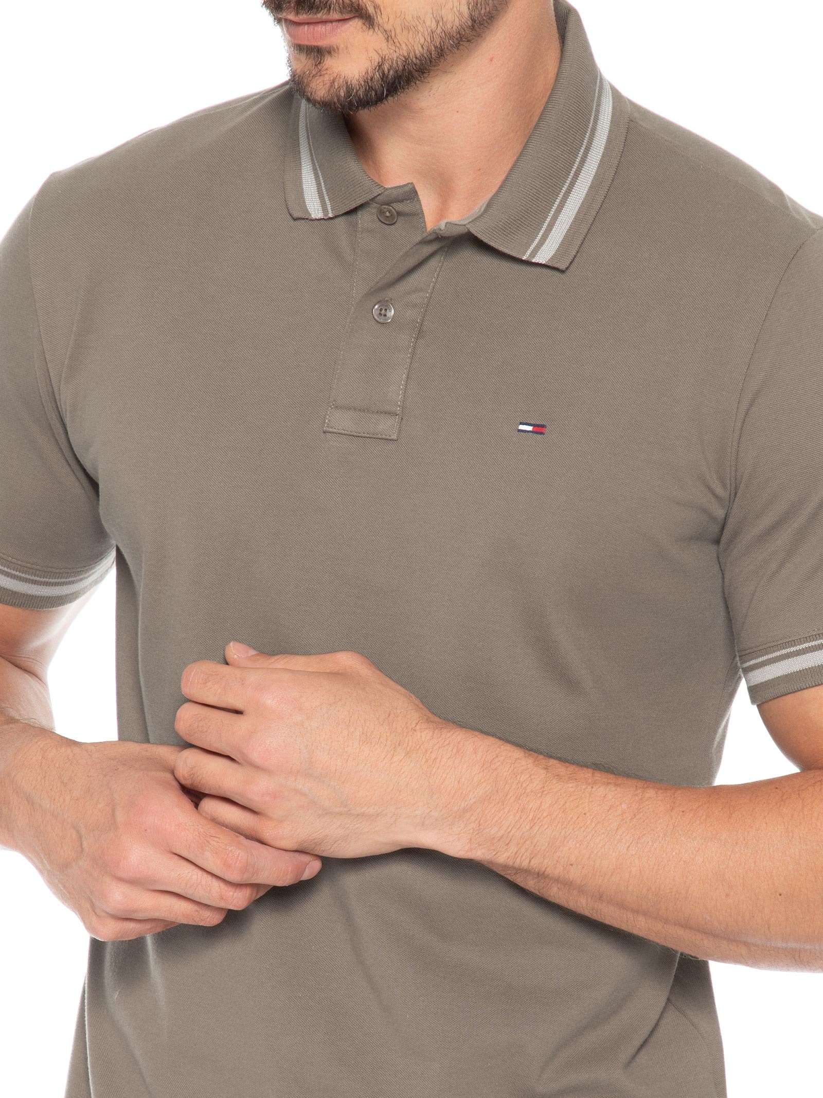 Polo Masculina Regular Fit com Frisos – Marrom Tommy Jeans