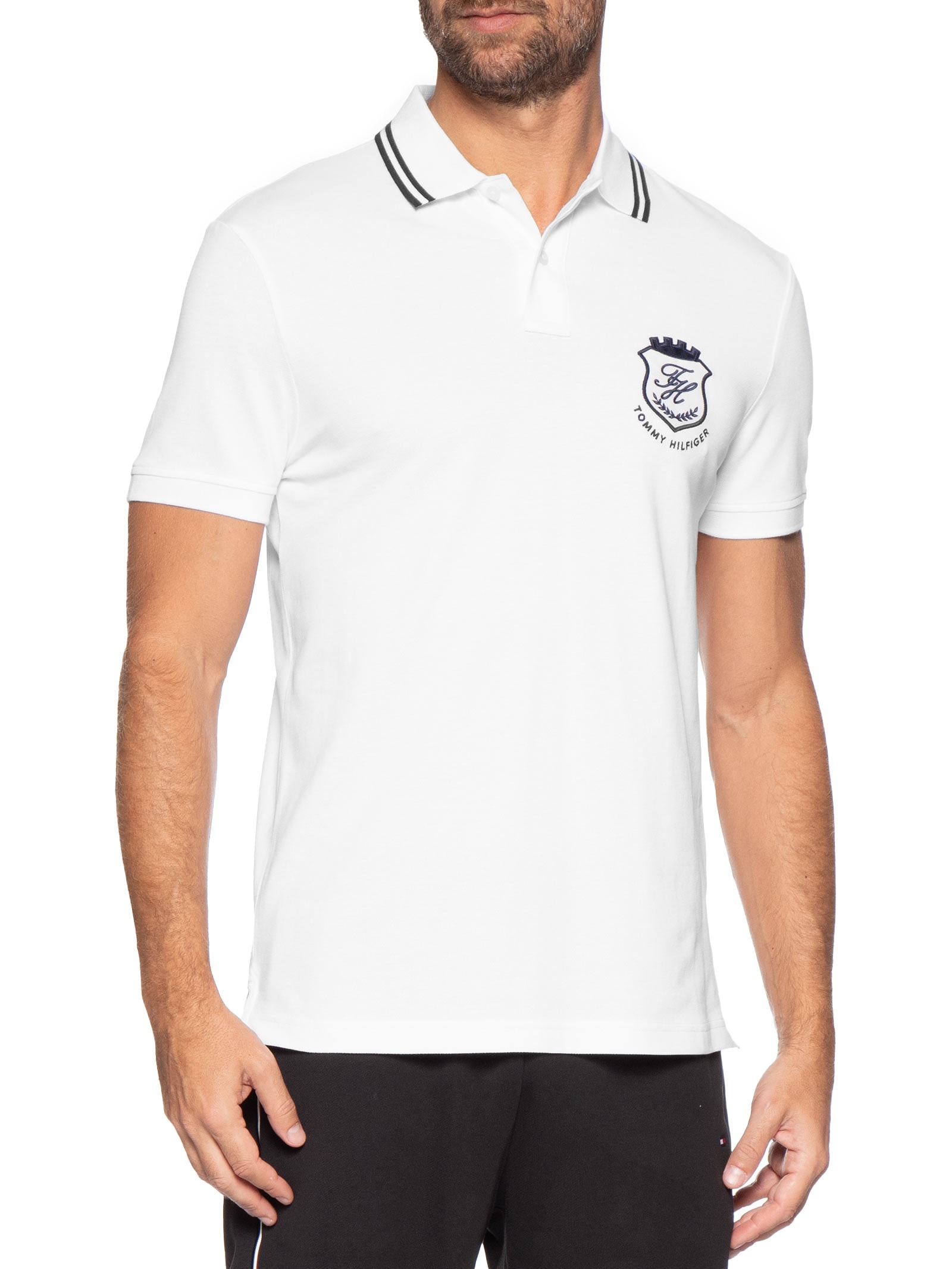 Polo Masculina Regular Fit Gola Friso Duplo e Brasão – Branco Tommy Hilfiger