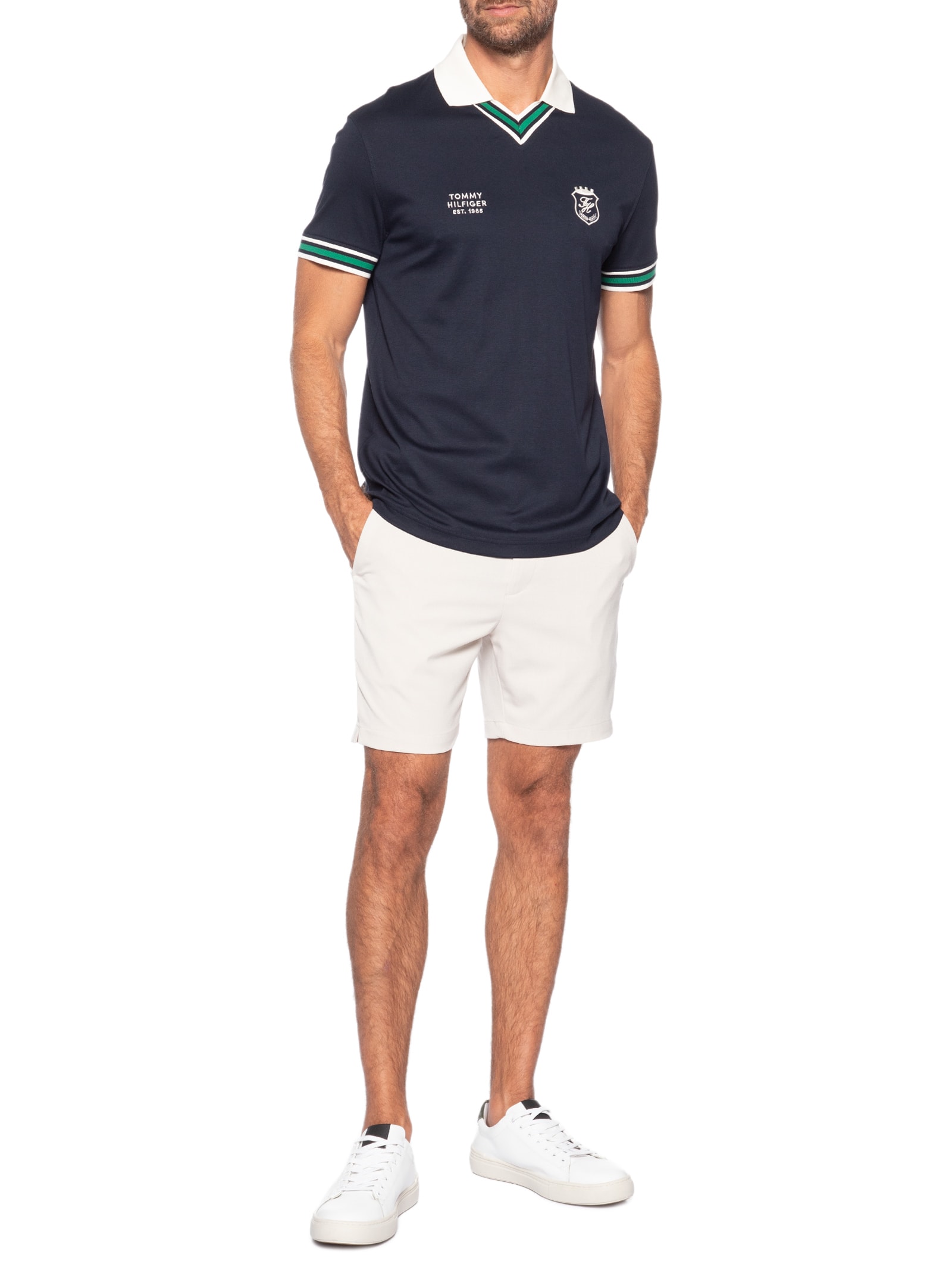 Polo Masculina Relaxed Fit V-Nk Brasão No Peito Azul Tommy Hilfiger
