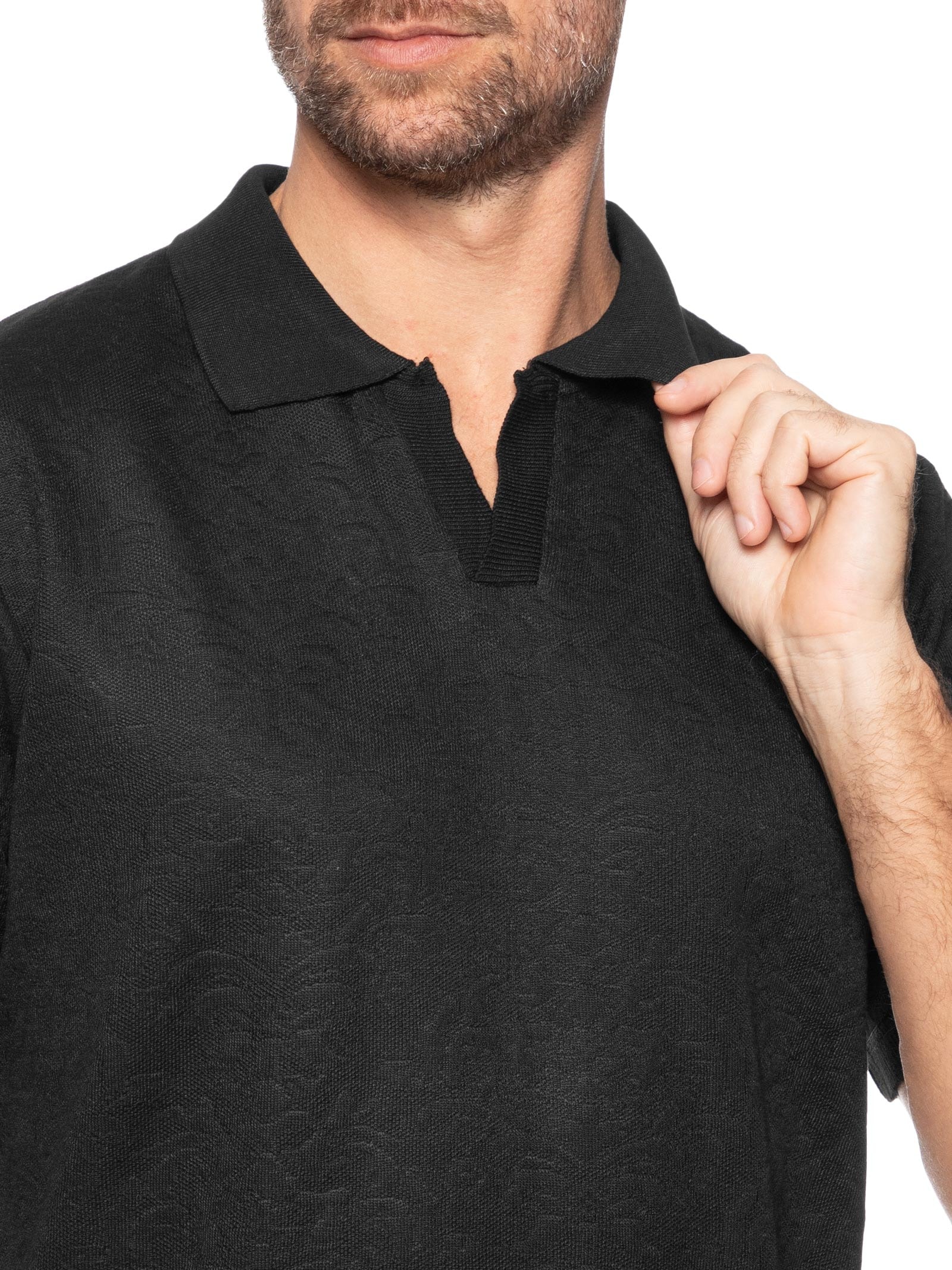 Polo Masculina Texturizada Com Gola Colombiana Preto Basiq Men
