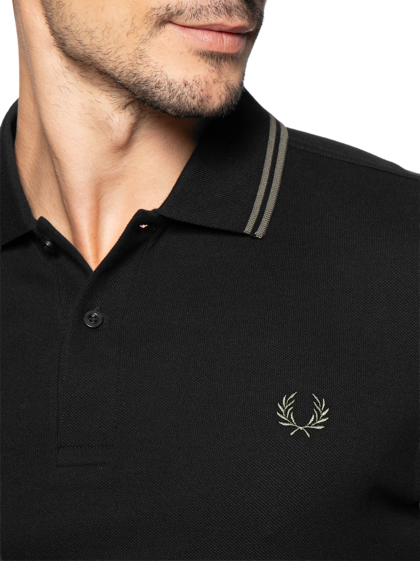 Polo Masculina Twin Tipped Regular Fit Em Piquet De Algodão Preto Fred Perry