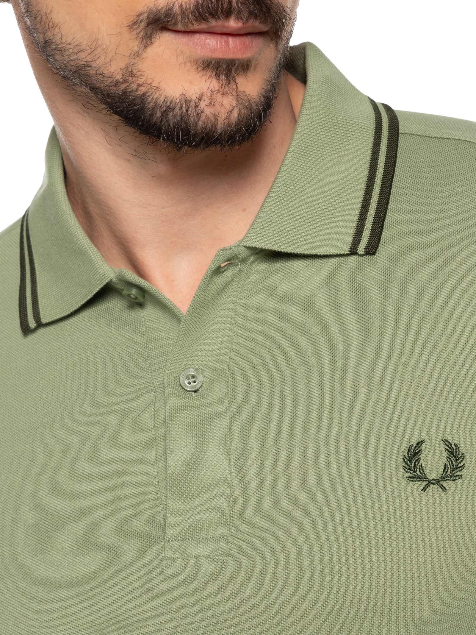 Polo Masculina Twin Tipped Verde Fred Perry