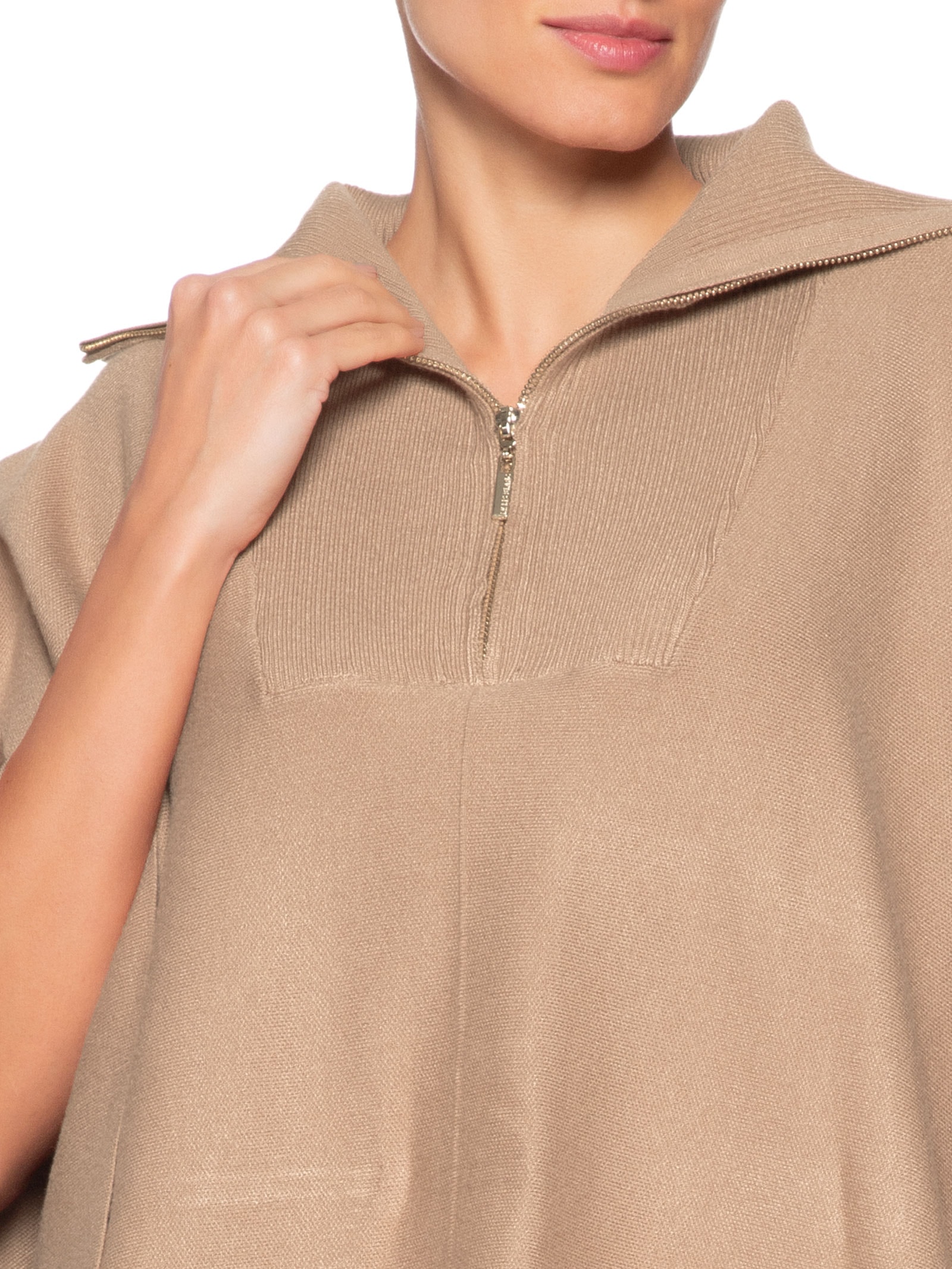Poncho Feminino Paola Marrom Le Lis