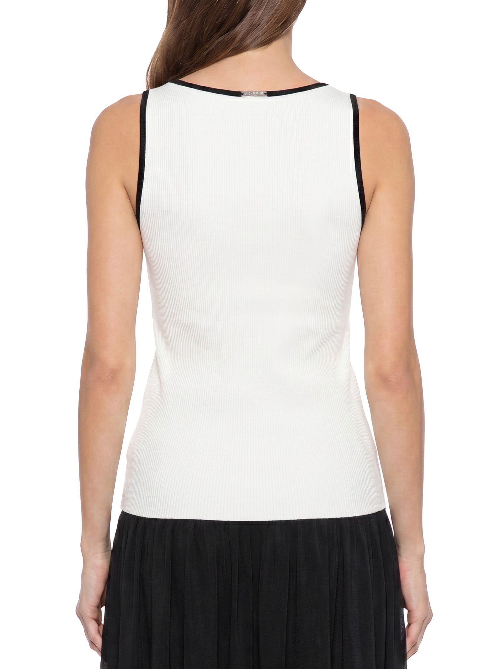 Regata Feminina Canelada Com Bordado Off White Lança Perfume