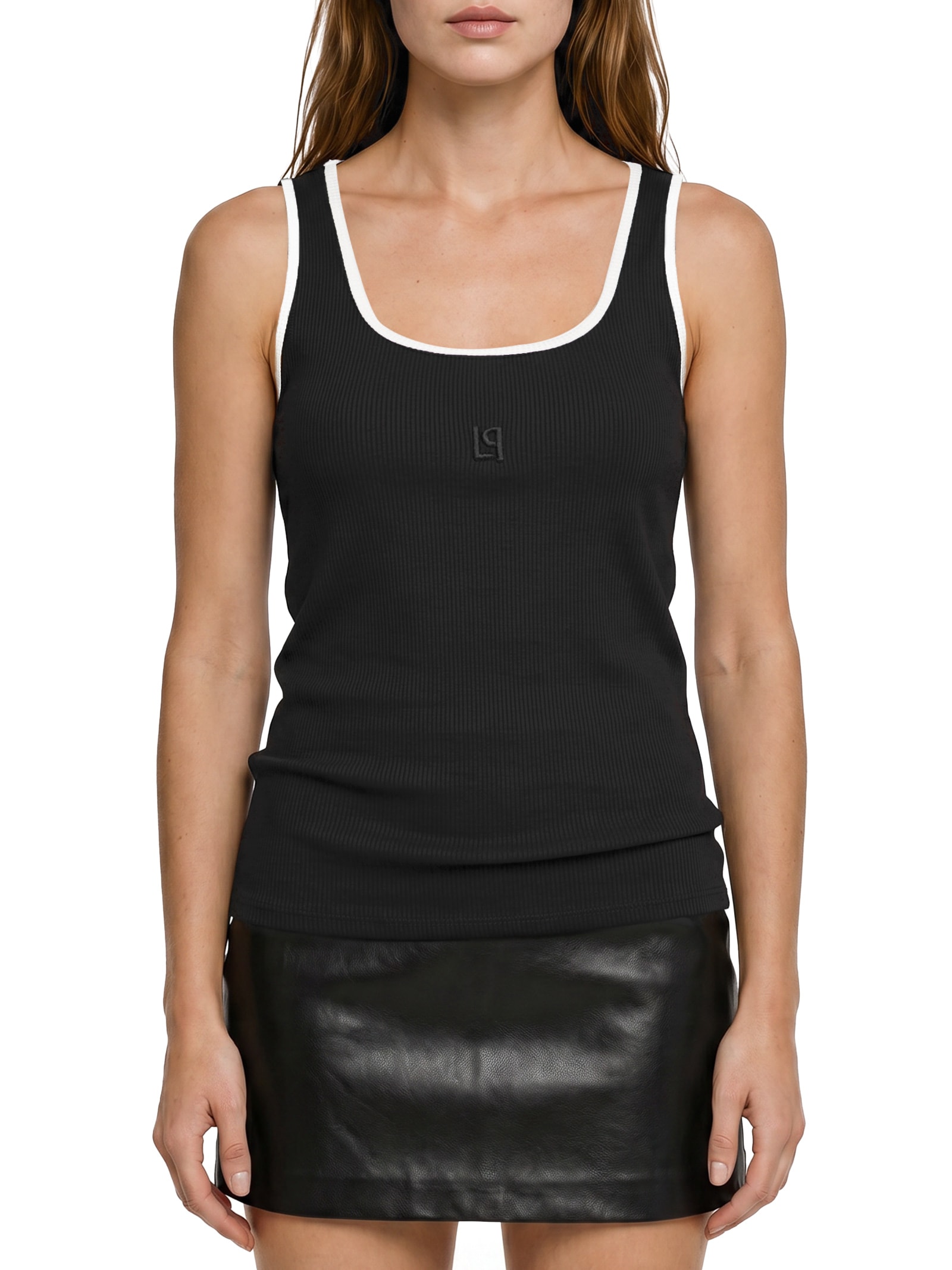 Regata Feminina Canelada Com Bordado Preto Lança Perfume