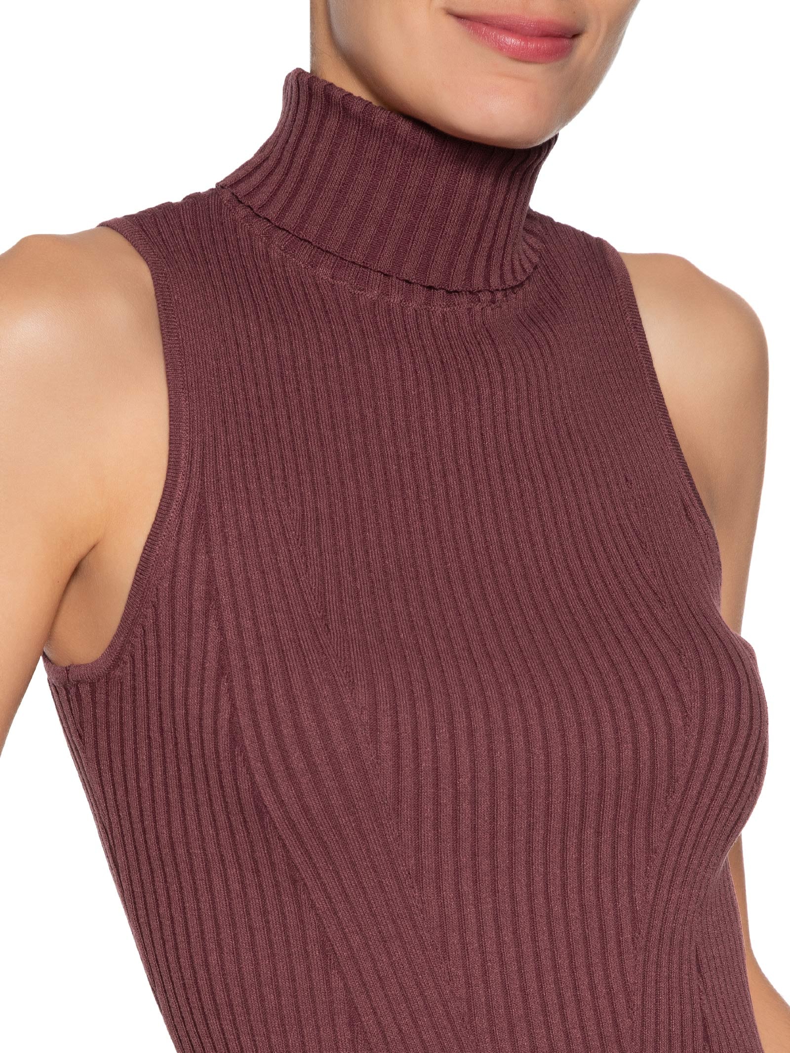 Regata Feminina De Tricot Com Gola Alta Vermelho Animale Jeans