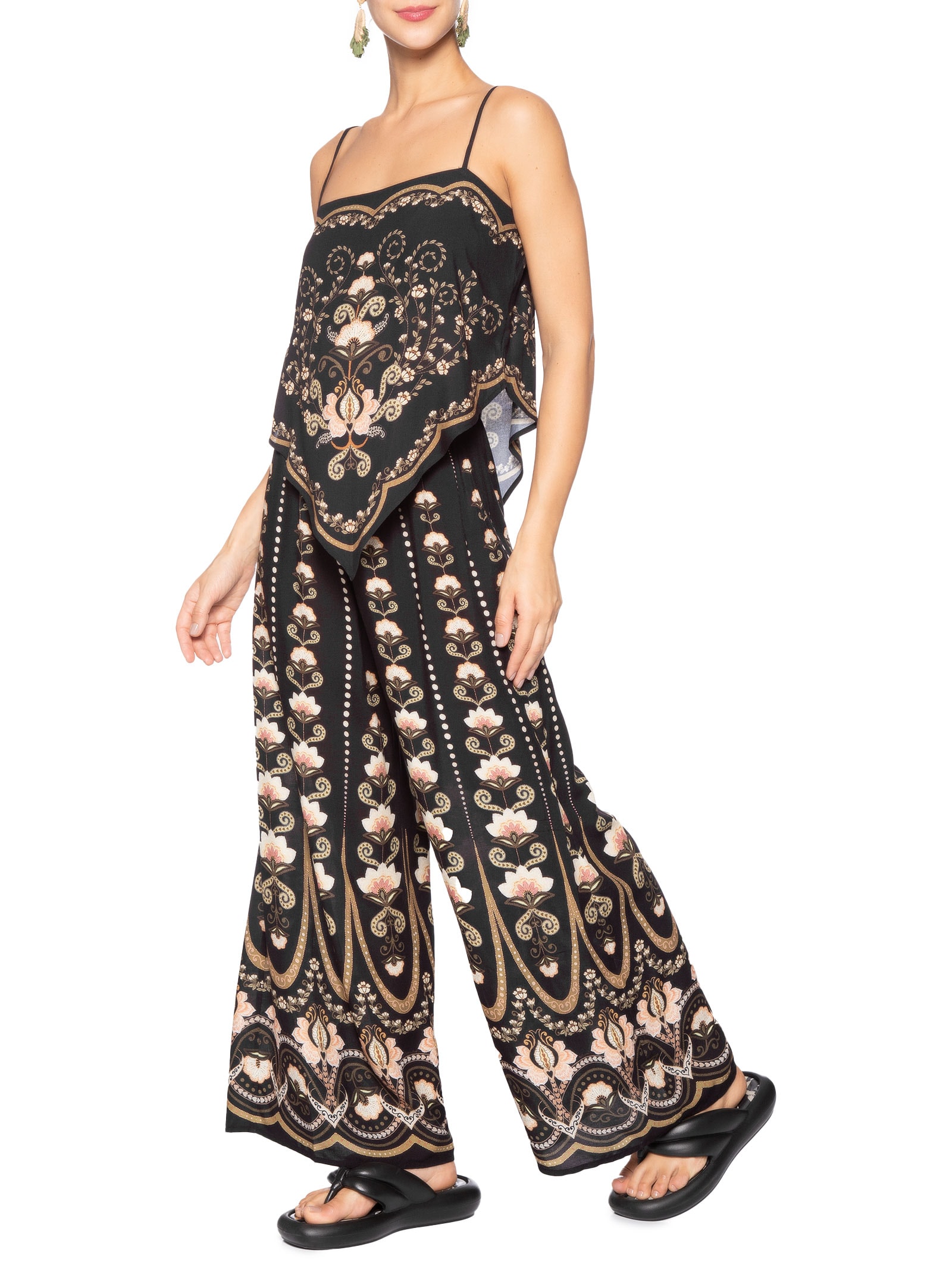 Regata Feminina Nikita Preto Farm