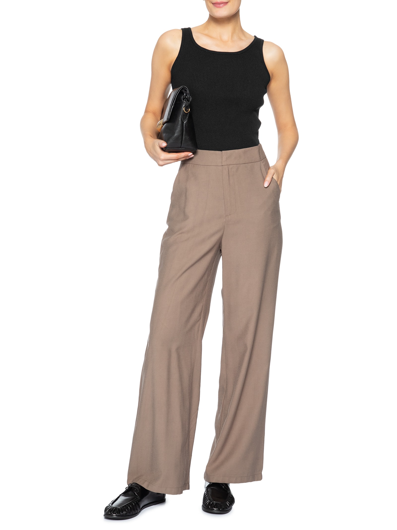 Regata Feminina Tricot Básica – Preto Basiq