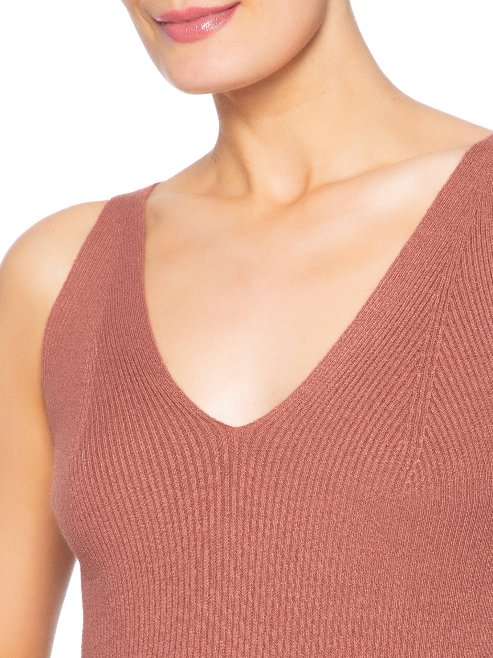 Regata Feminina Tricot Decote V – Marrom Basiq