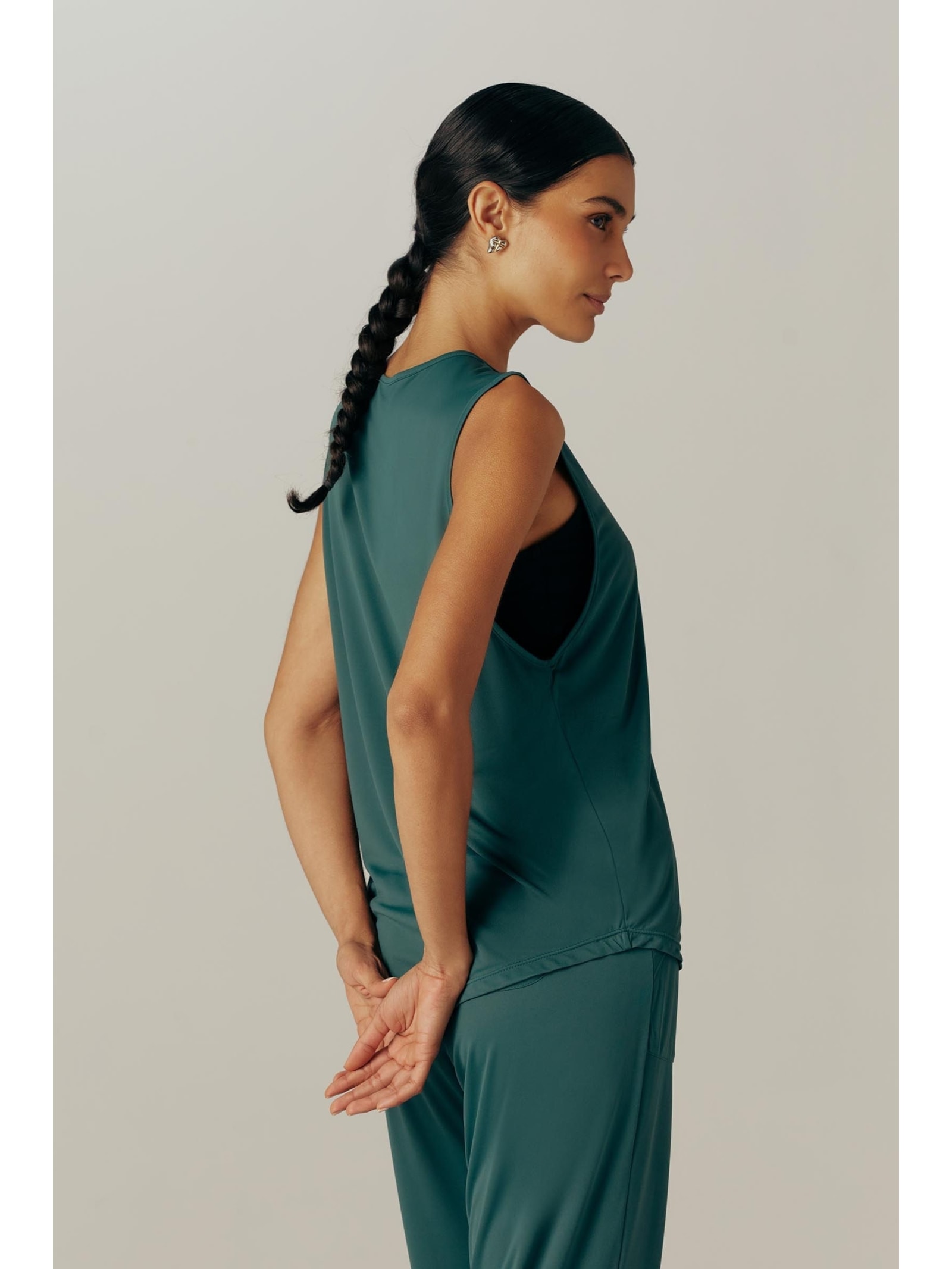 Regata Fitness Cavada Verde Escuro Dry Uv Palma Yogini