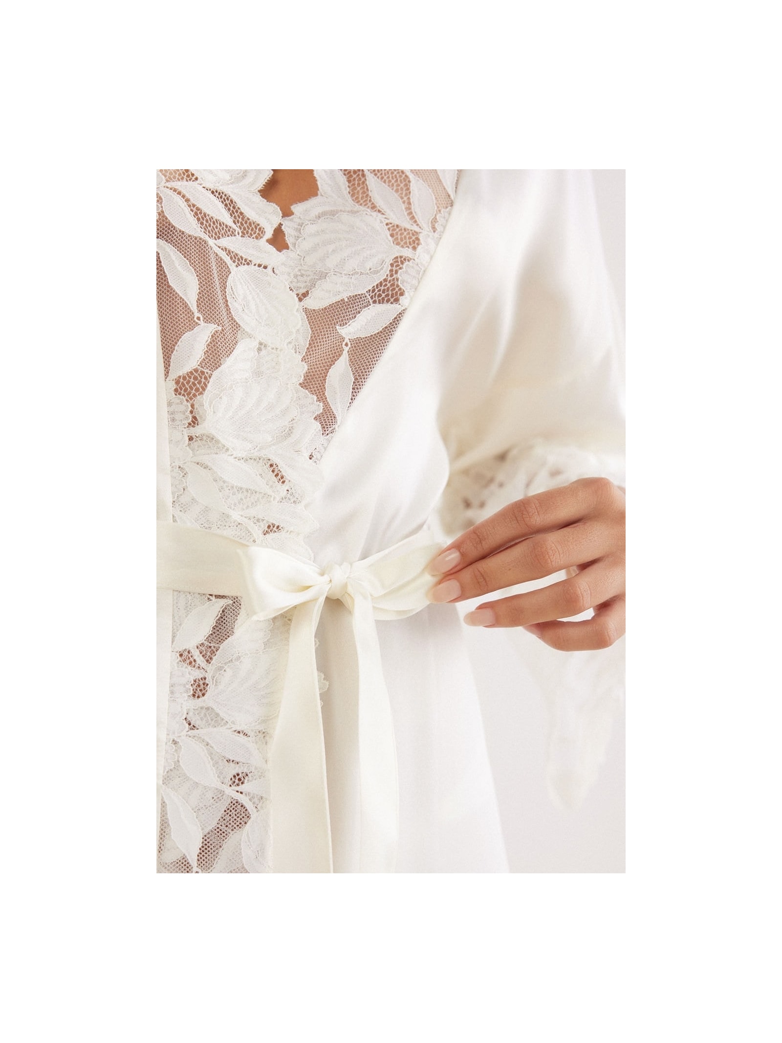 Robe Longo Em Seda All About Flowers Marfim Intimissimi