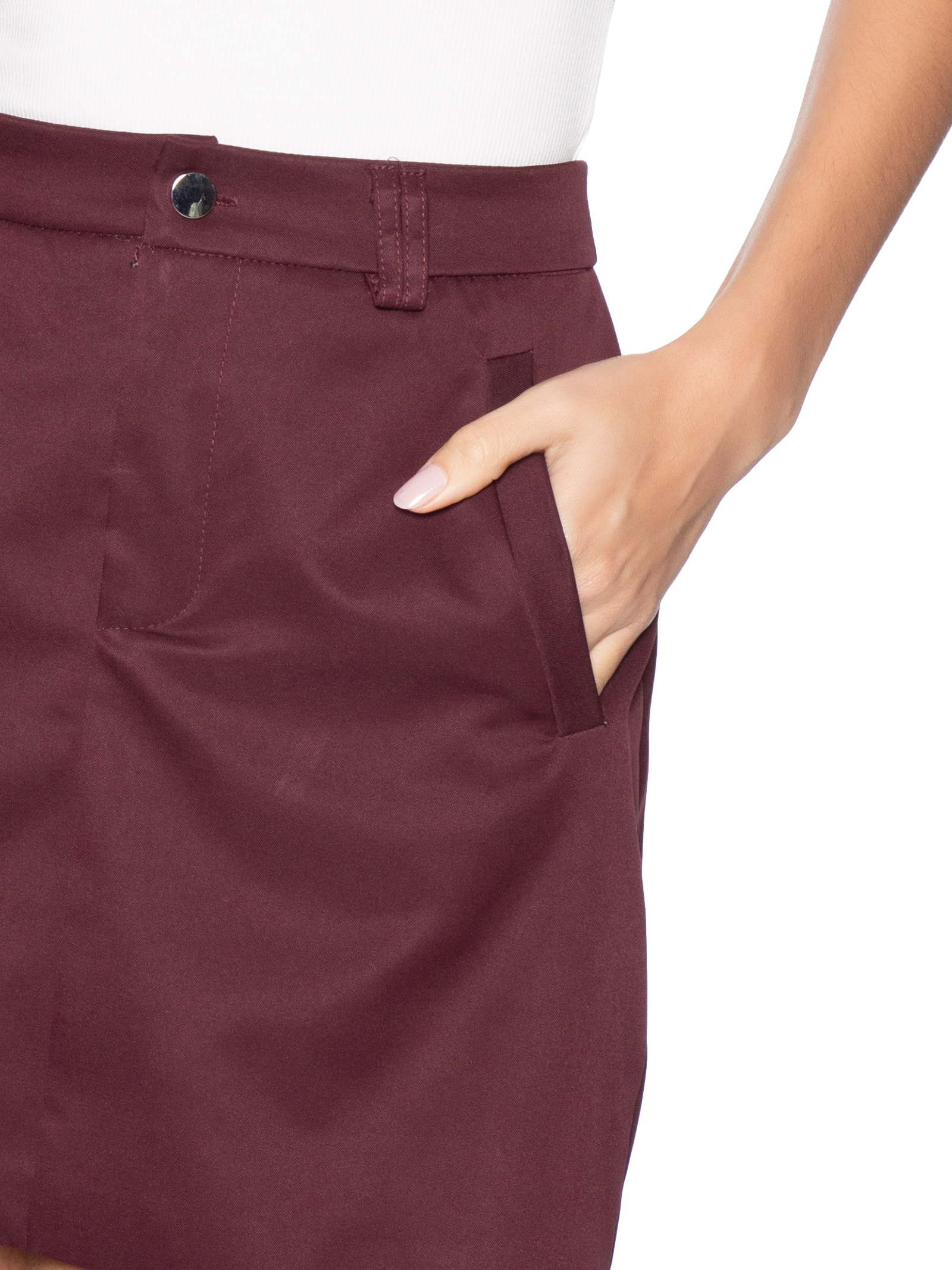 Saia Curta Com Bolso Vermelho Basiq