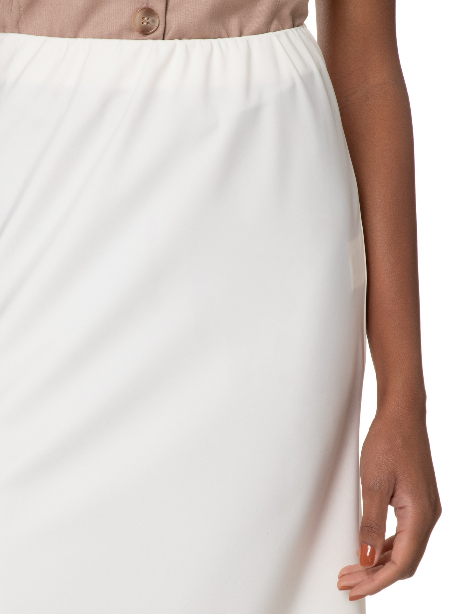 Saia Evasê Acetinada Off White Basiq