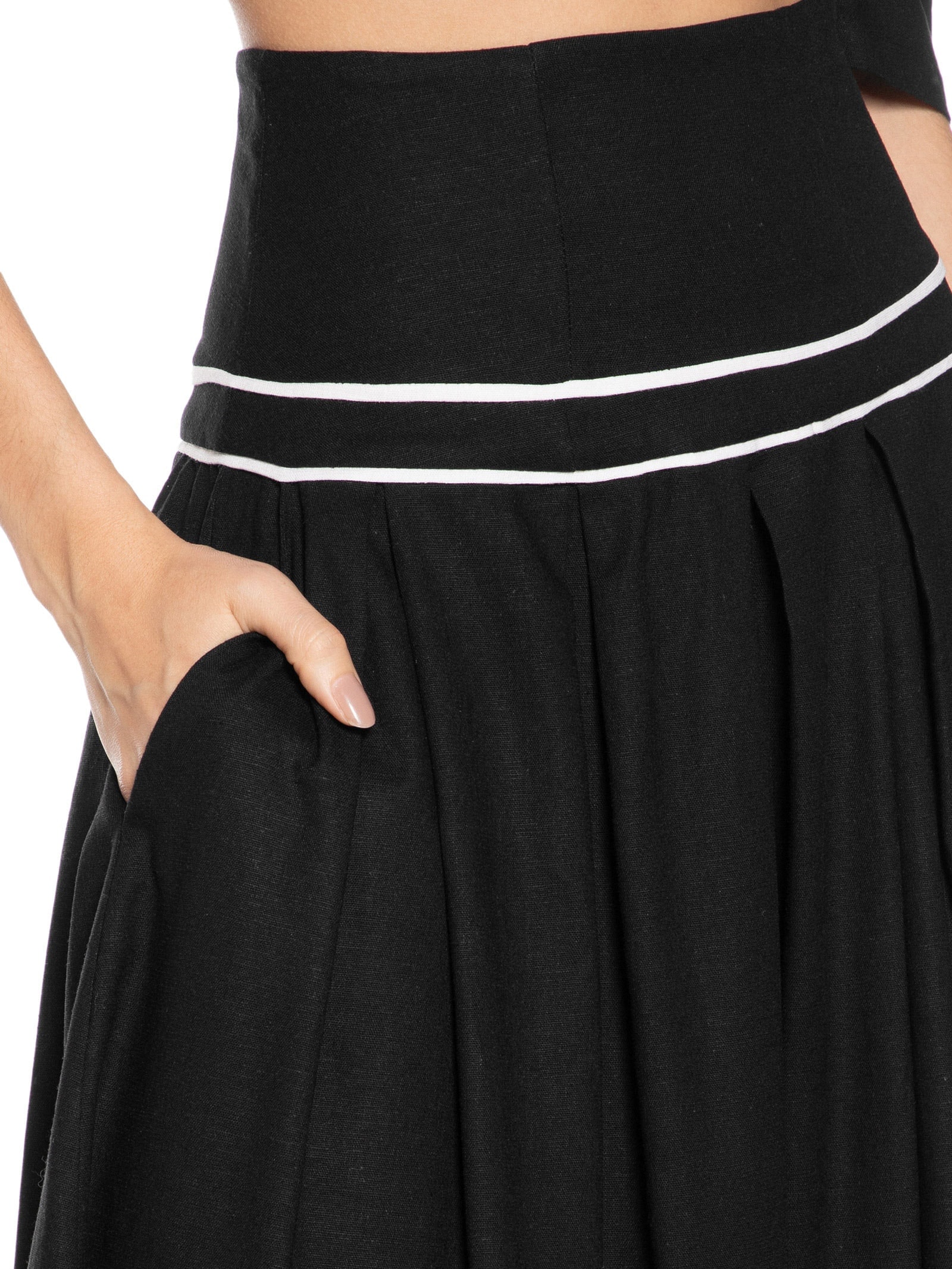 Saia Midi Com Volume Em Linho Misto Preto '2Essential