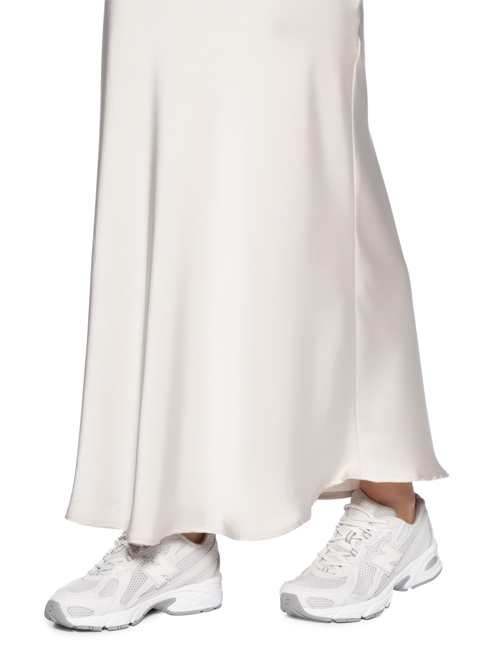 Saia Midi em Cetim  Prateado Market 33