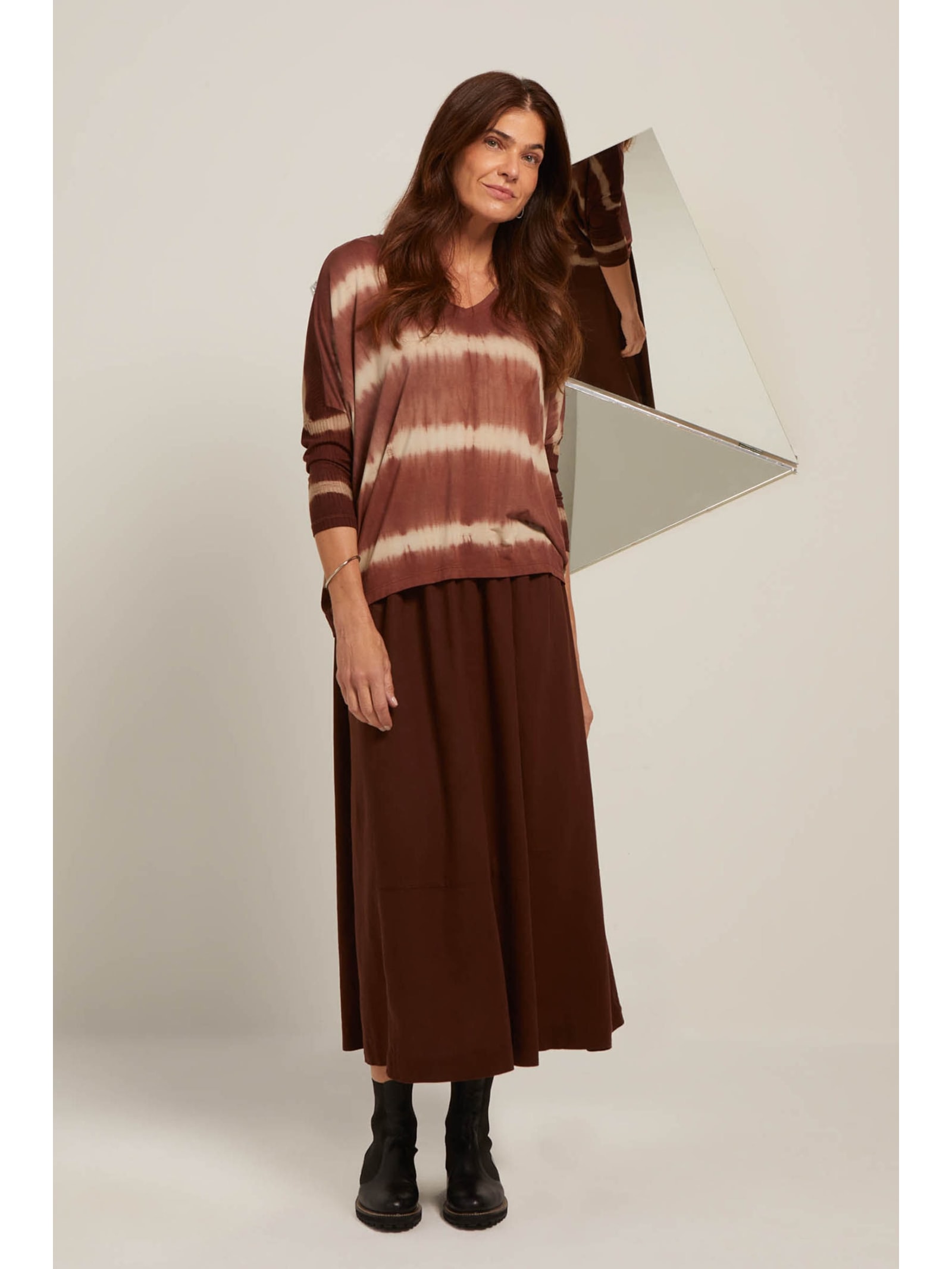 Saia Midi Evasê Dye Marrom Linho Francis Yogini