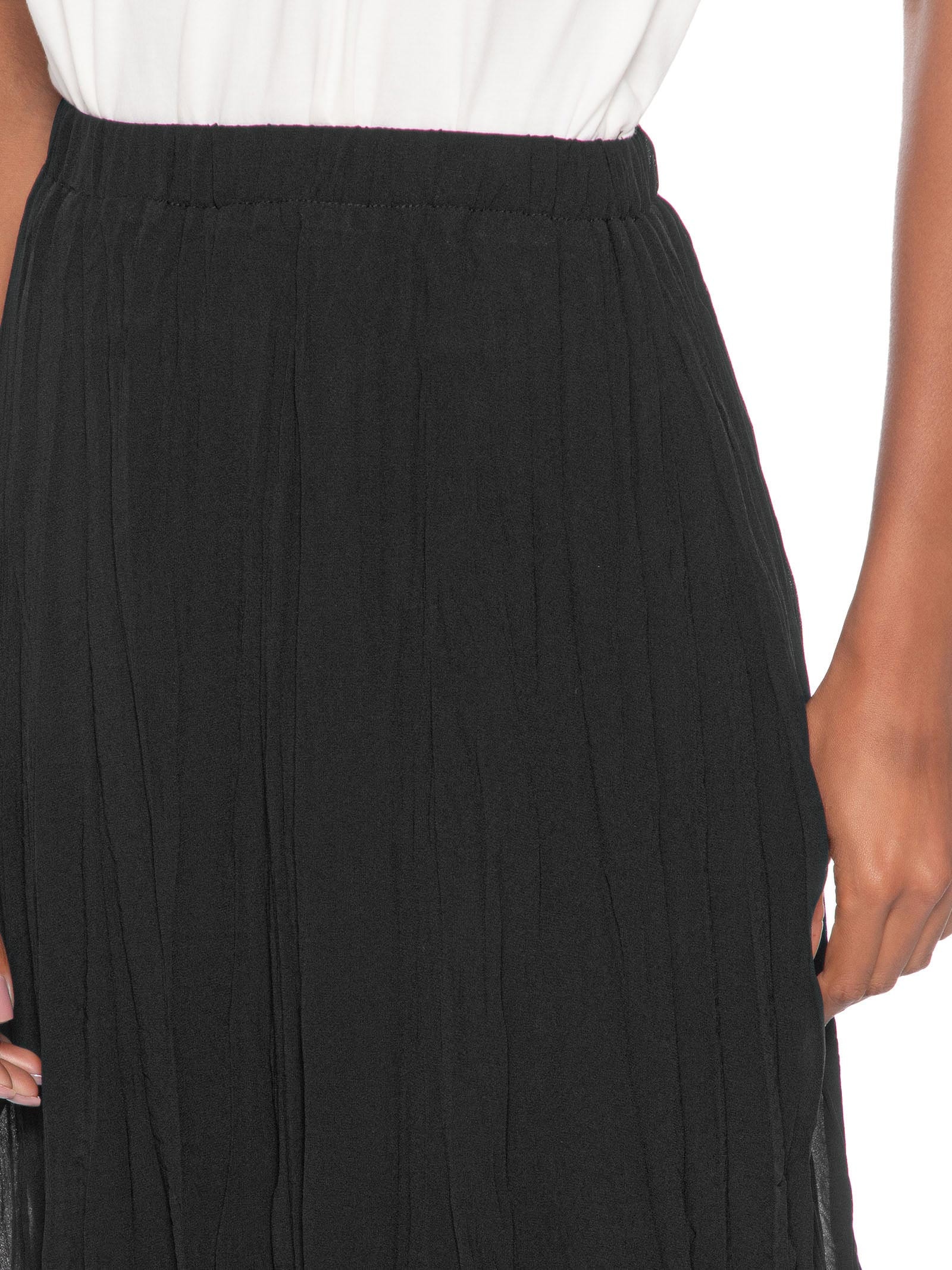 Saia Midi Texturizada Preto Basiq