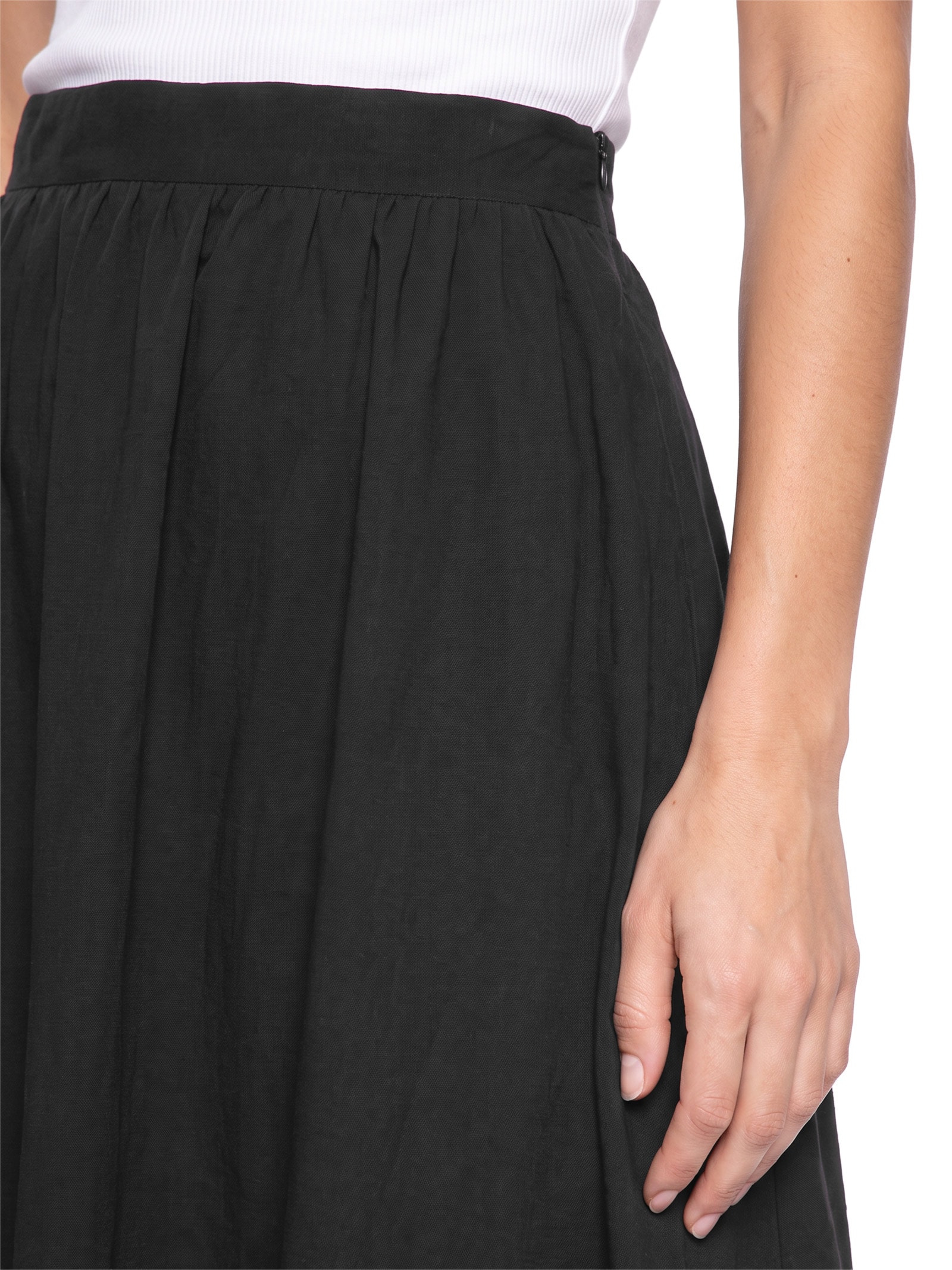 Saia Preto Colcci