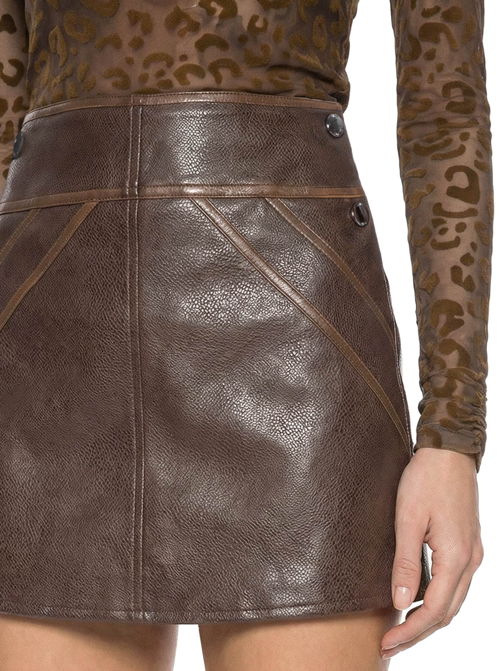 Saia – Marrom Open