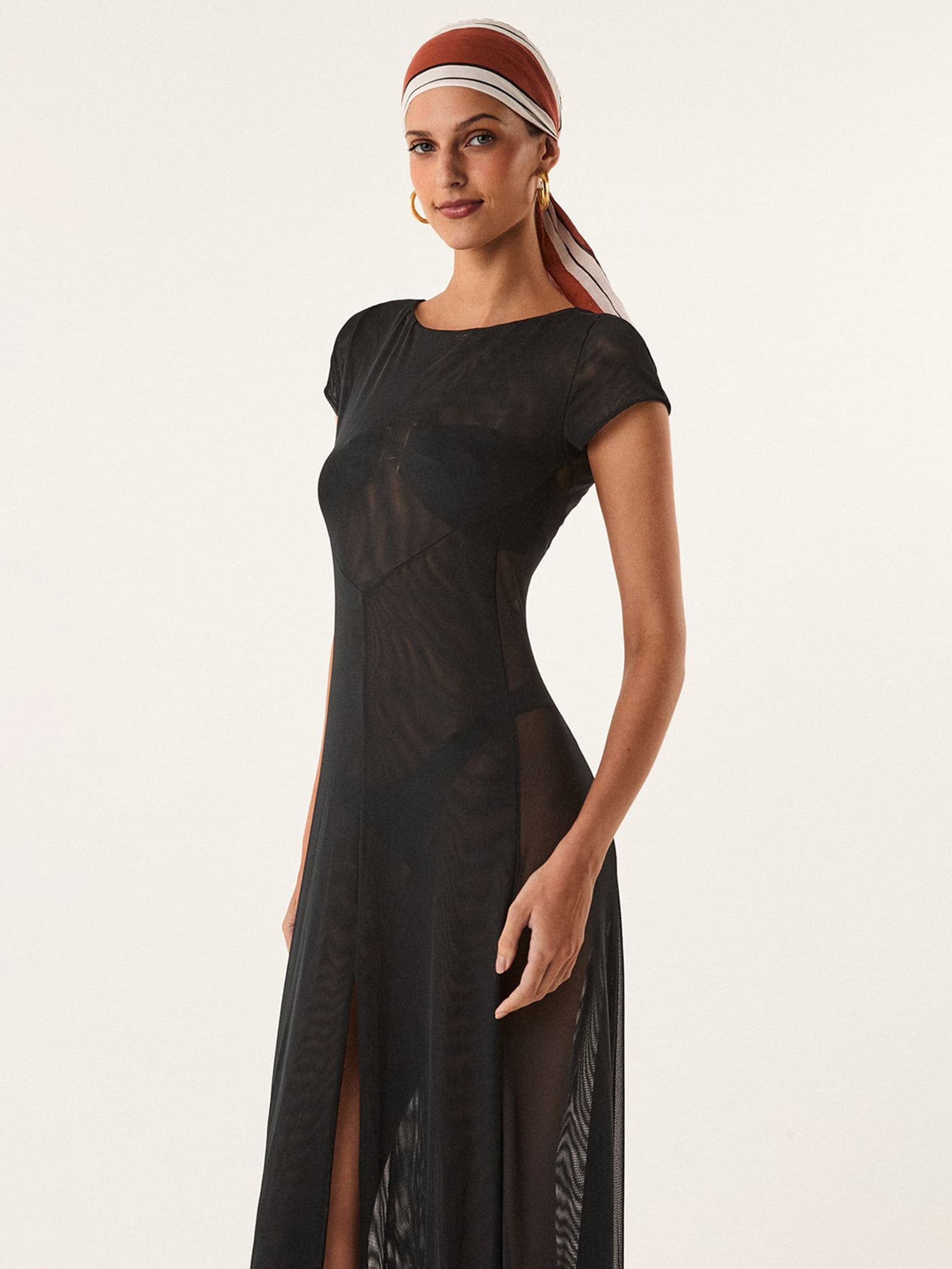 Saída Feminina Longa Lais – Preto Vix