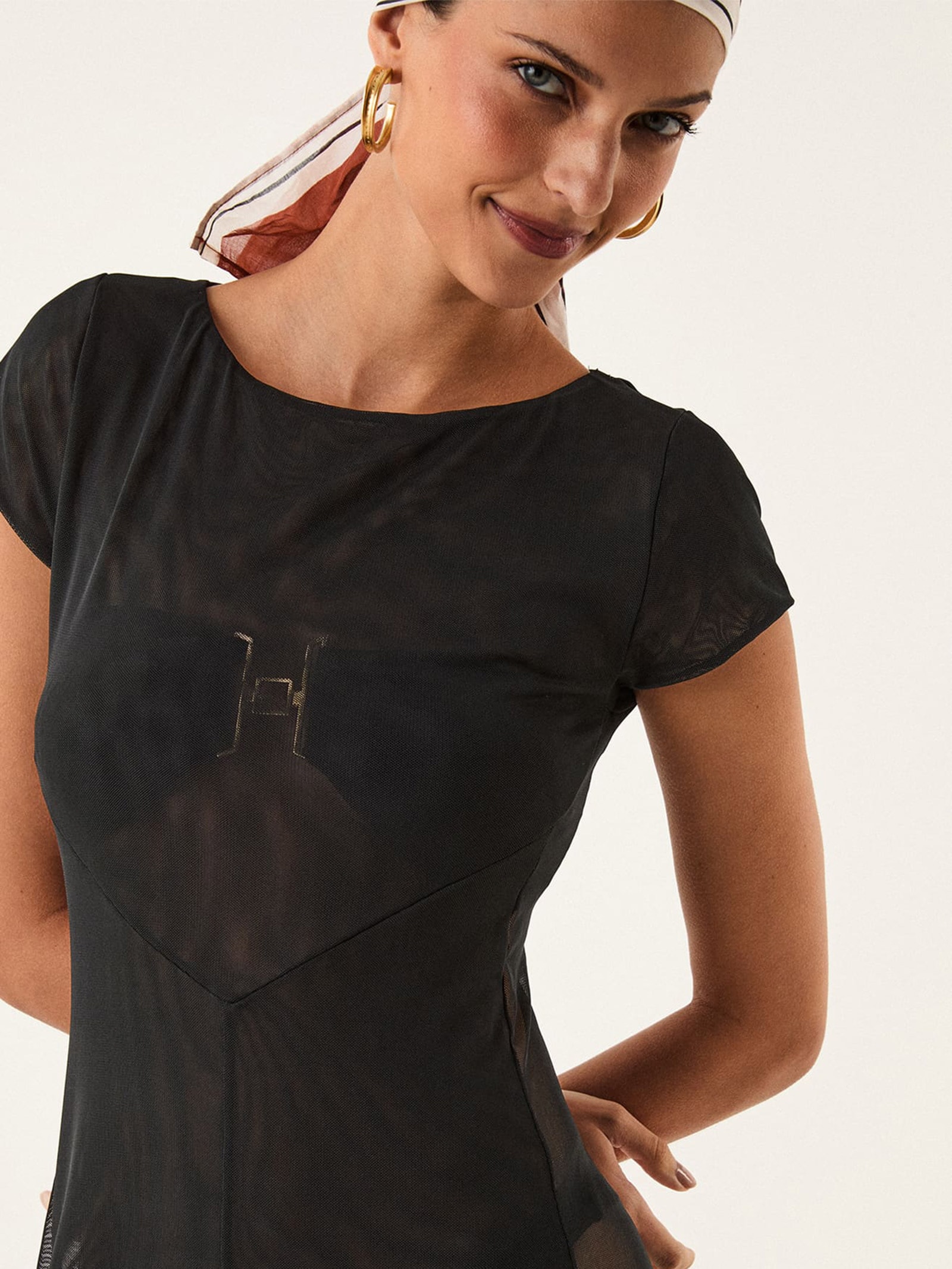 Saída Feminina Longa Lais – Preto Vix