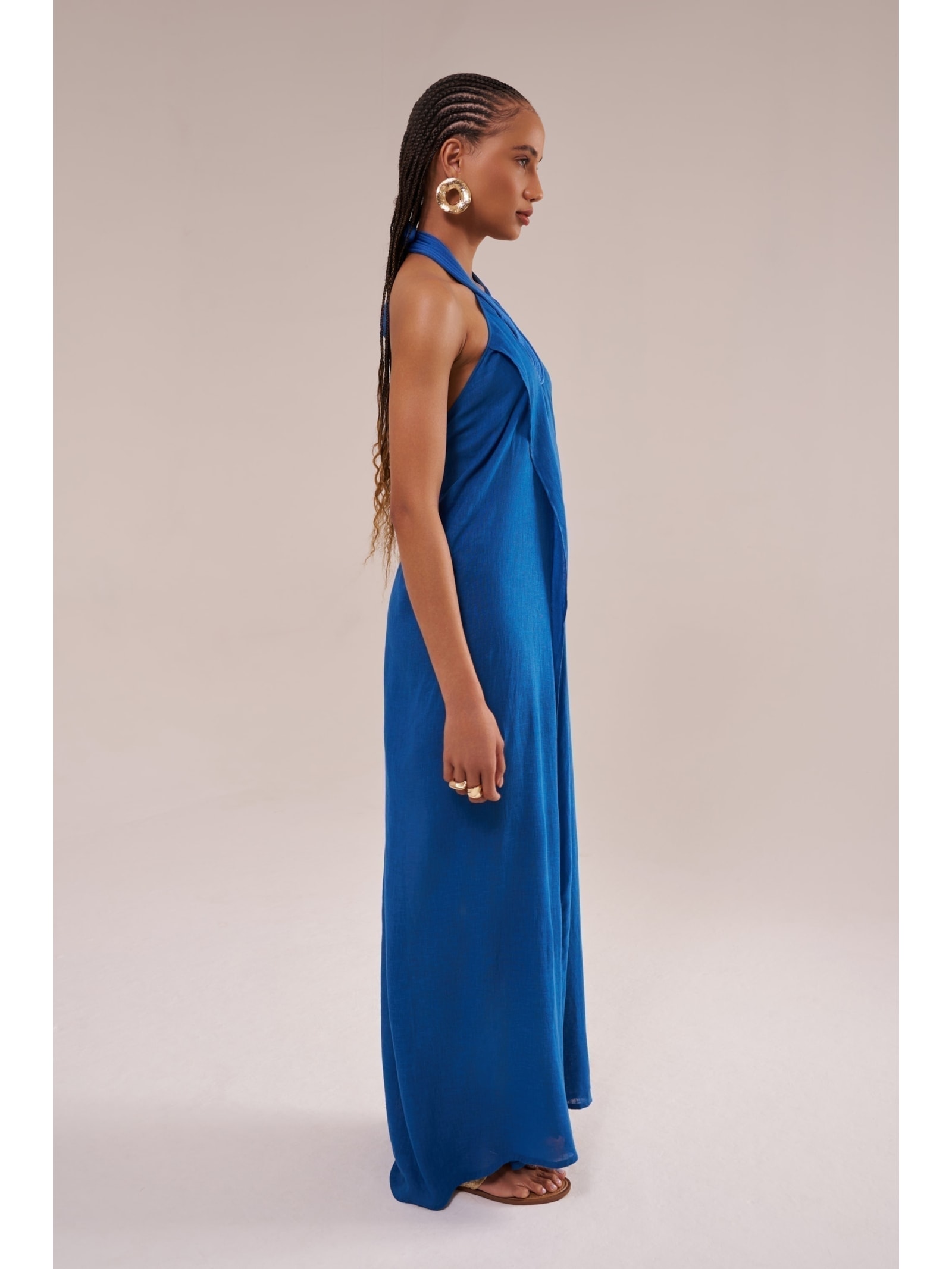 saída longa com matelassê em viscose com linho orla azul Suntime