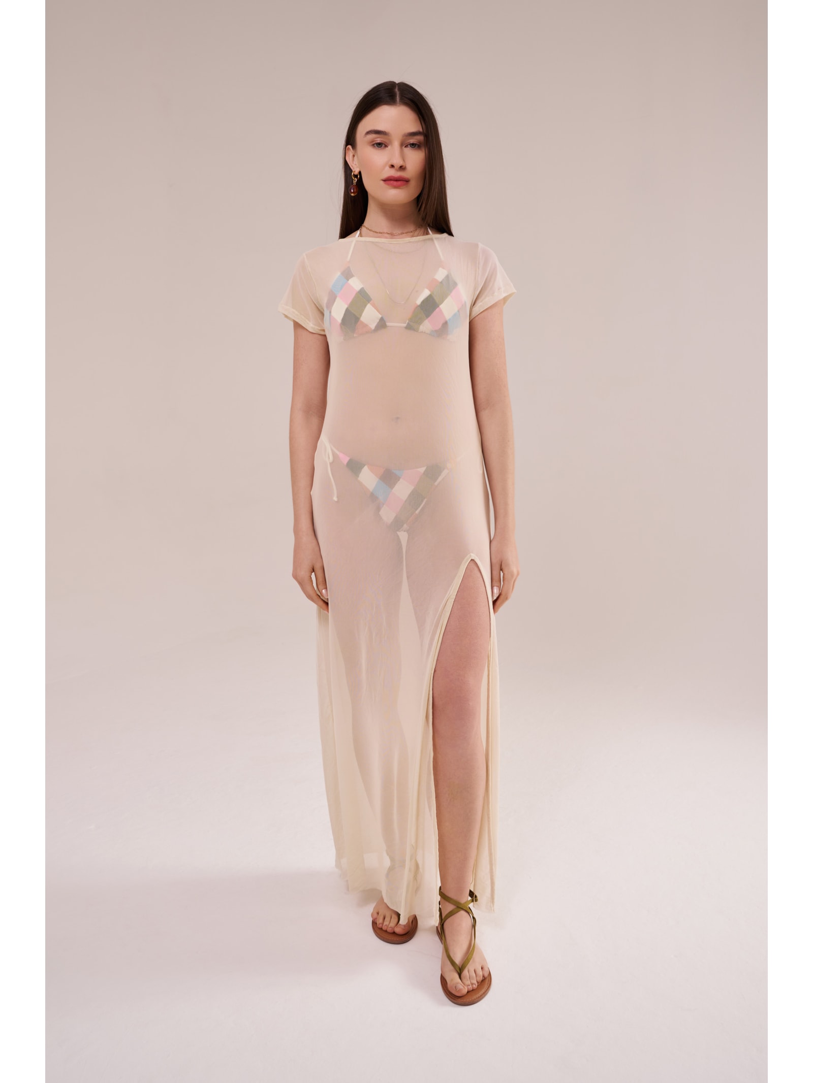 saída longa em tule canoa off white Suntime