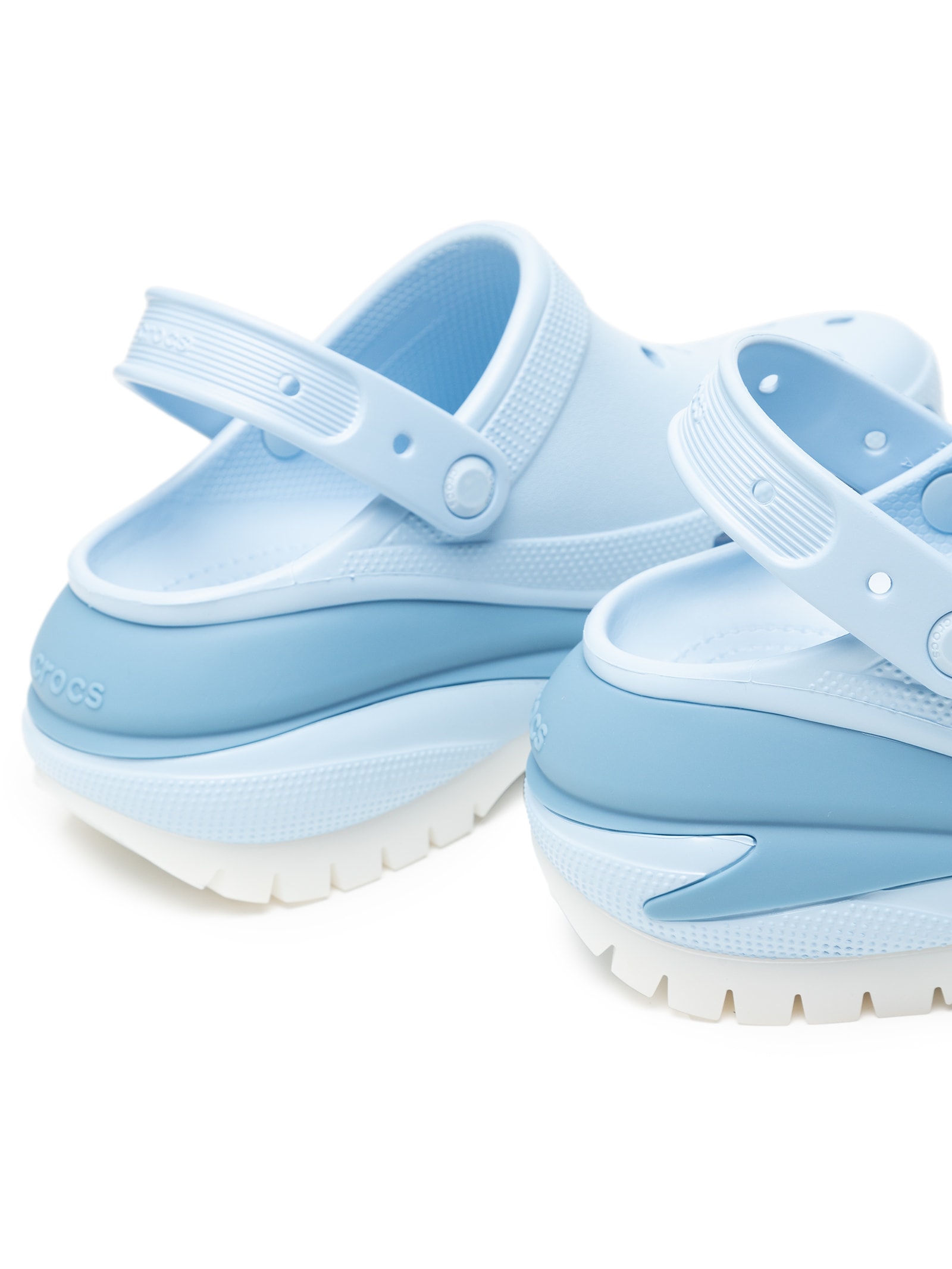 Crocs - Sandália Feminina Classic Mega Crush Matte Clog - Azul