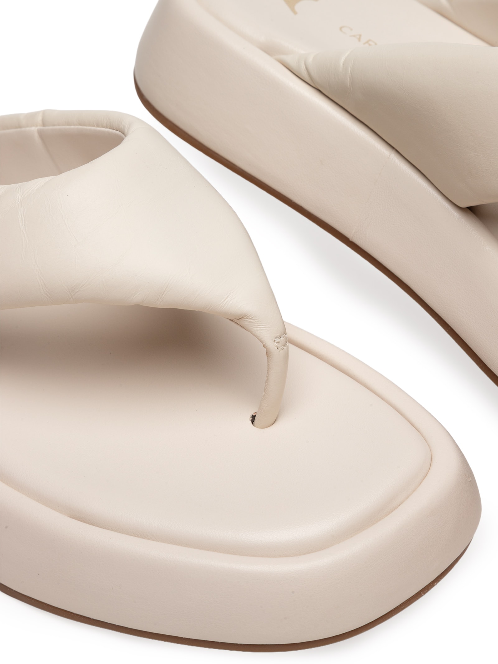 Sandália Feminina Flatform Thong Couro Branco Carrano