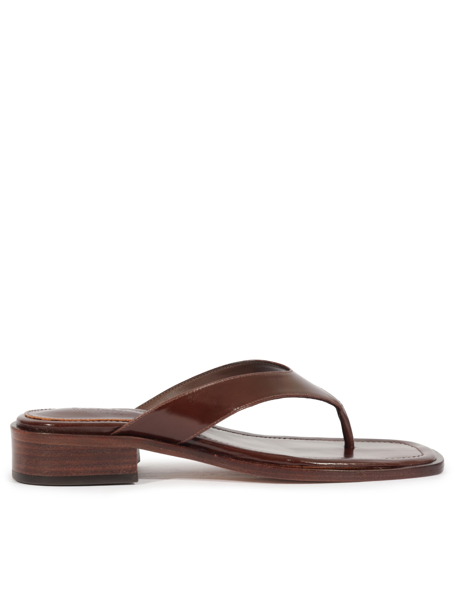 Sandália Feminina Mule Salto baixo Couro Marrom Schutz + Nati Vozza