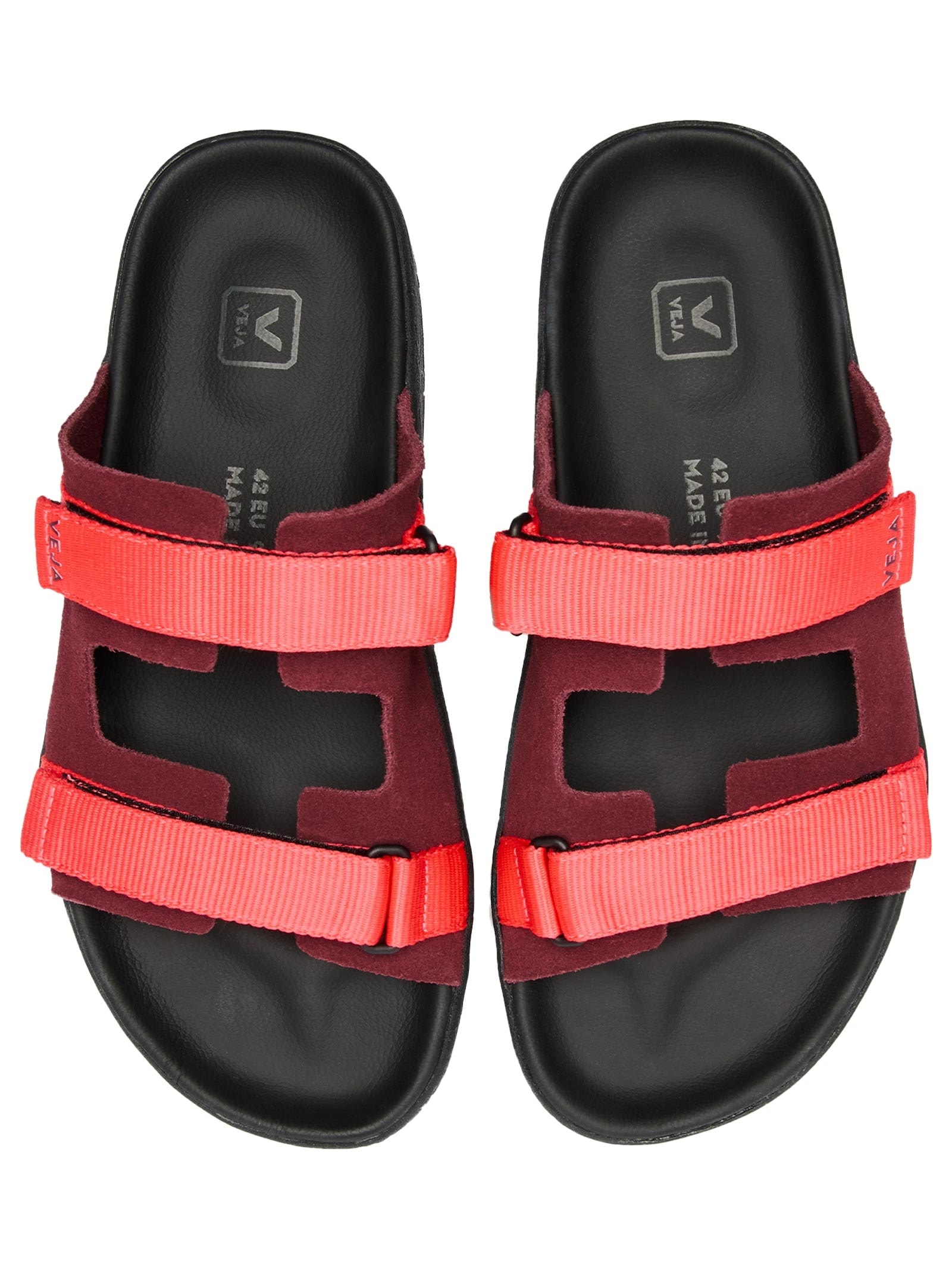 Sandália Feminina Papete Arpoador Suede Preto Veja