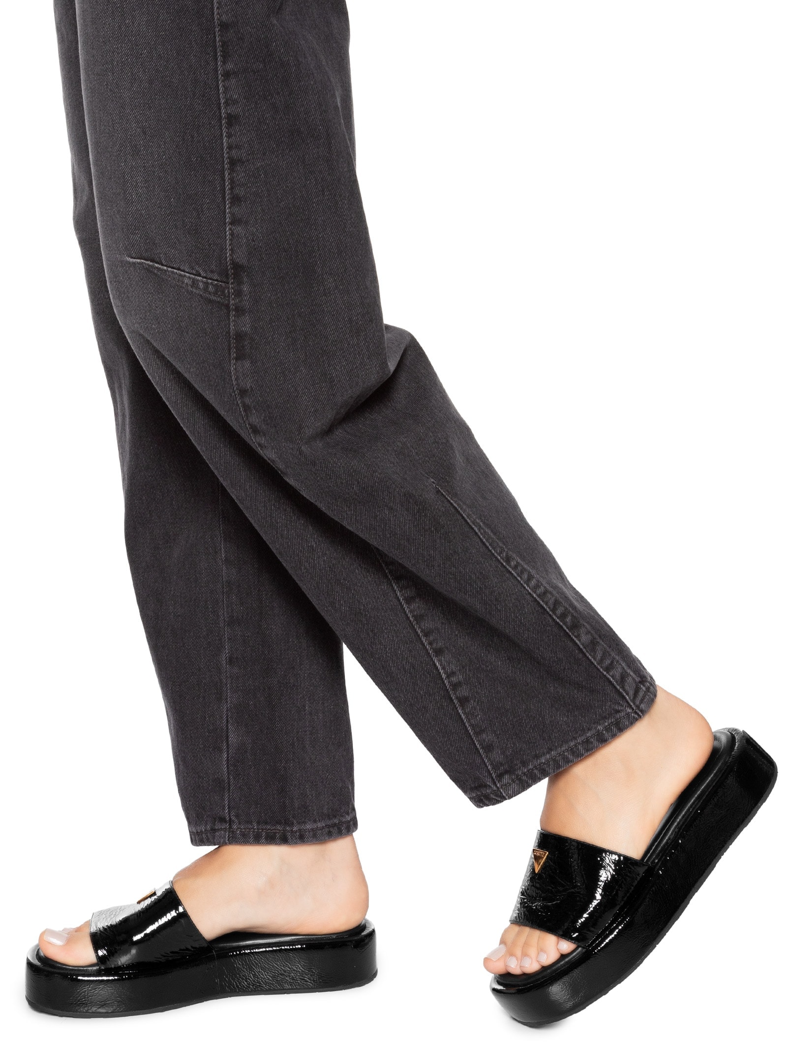 Sandália Feminina Papete Viena Couro Preto Schutz